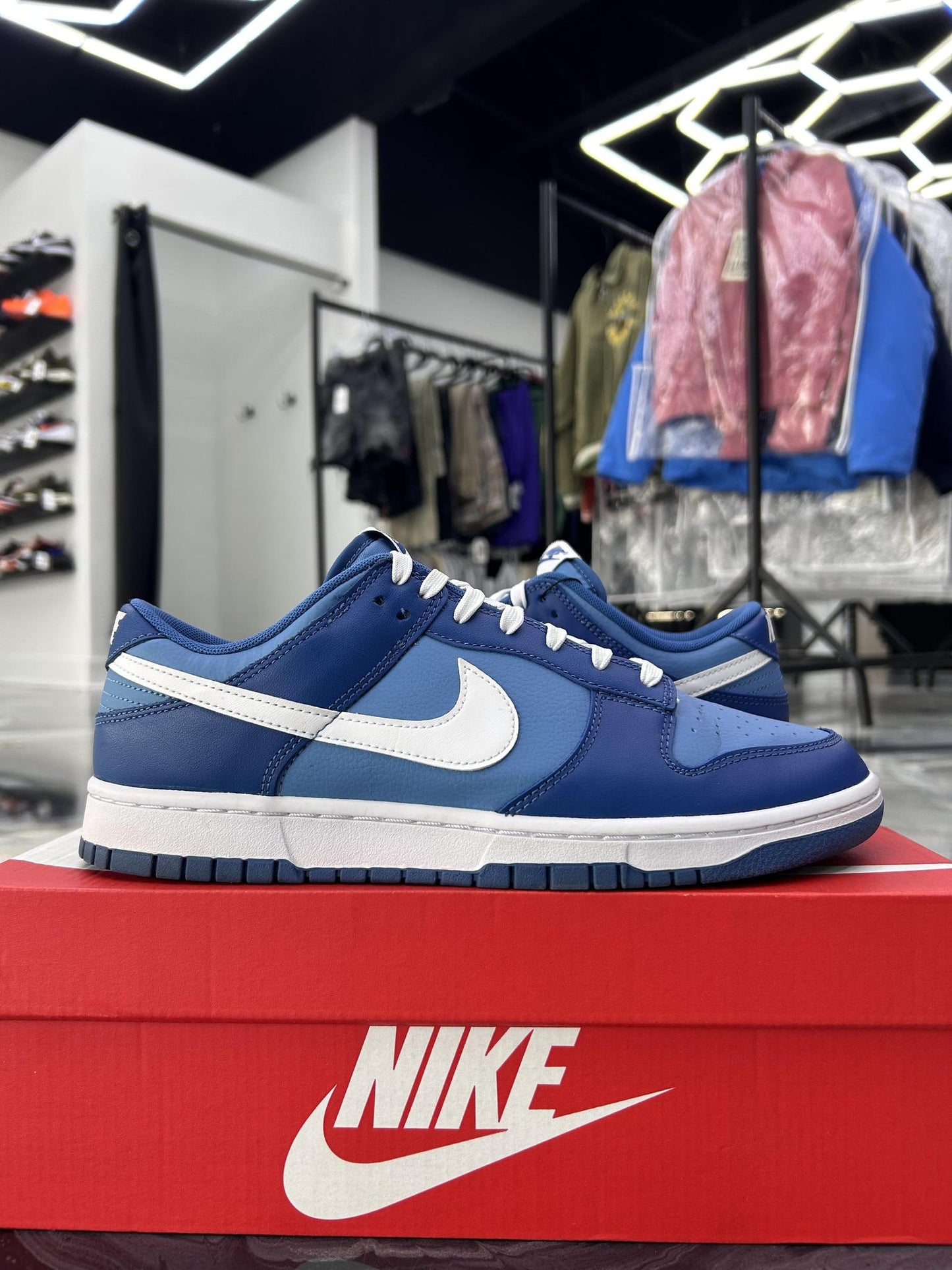Nike Dunk Low "Marina Blue" Used Size 10