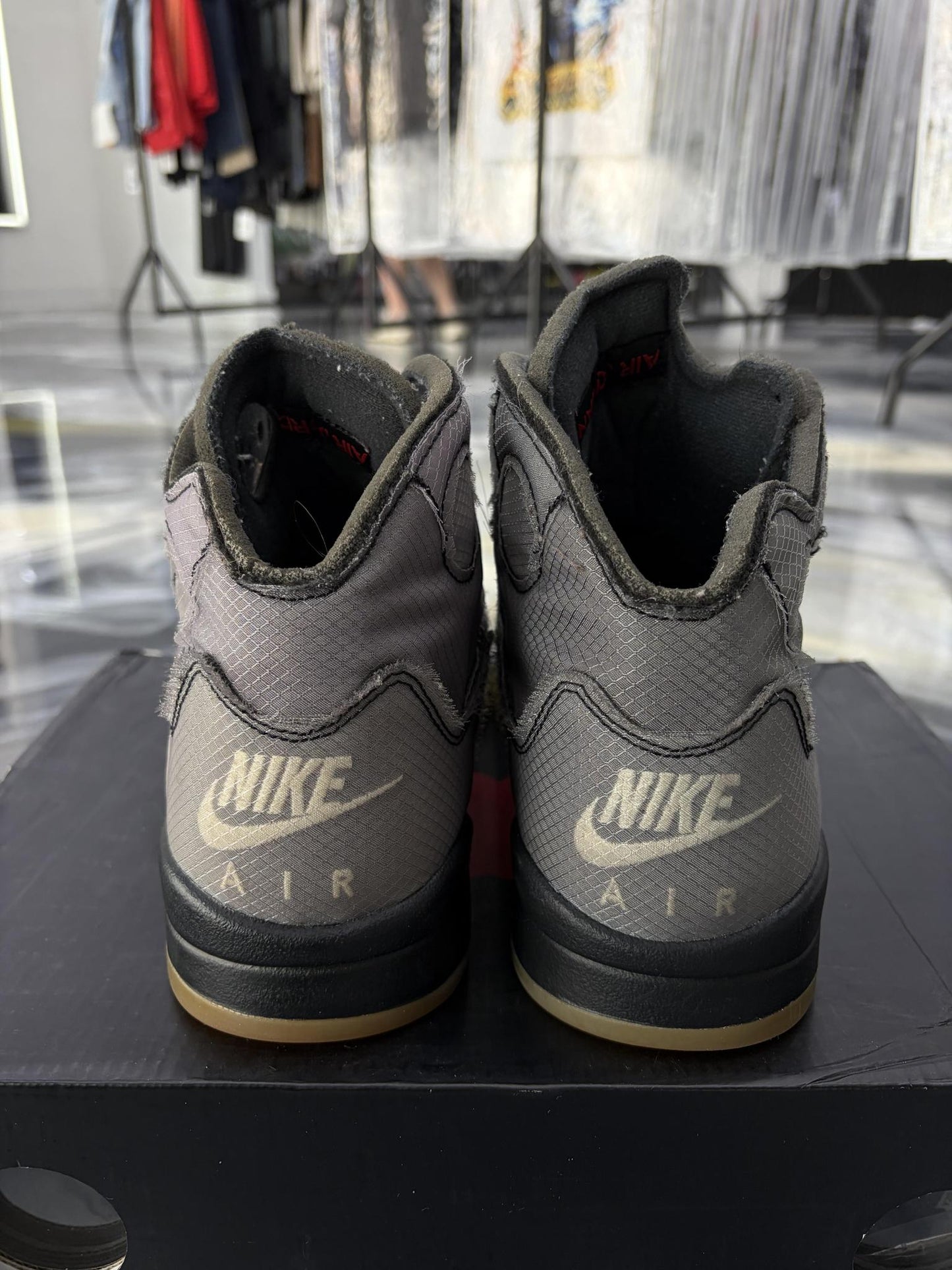 Jordan 5 Off White "Muslin" Used Size 10.5