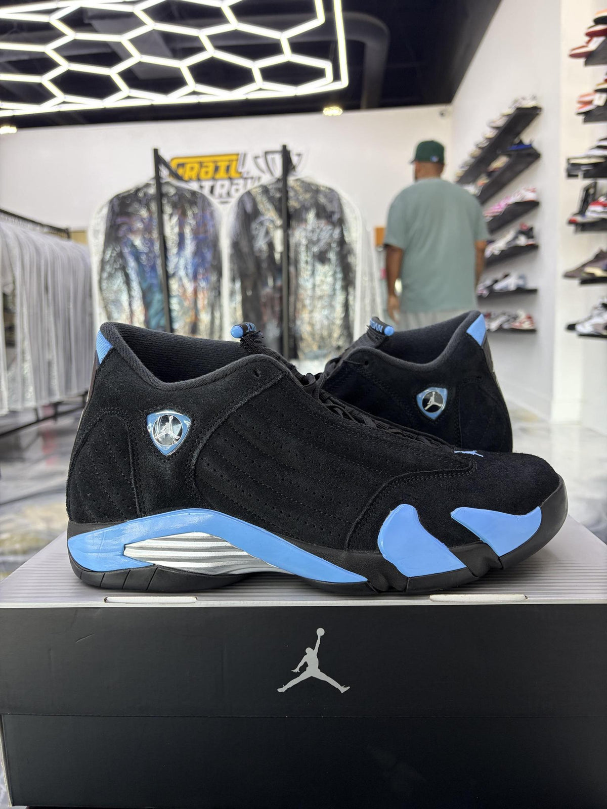 Jordan 14 "Black University Blue" Used Size 10.5
