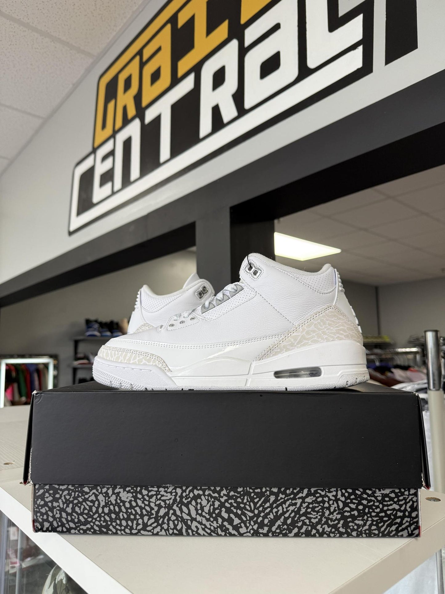 Jordan 3 "Pure Money" Used Size 9