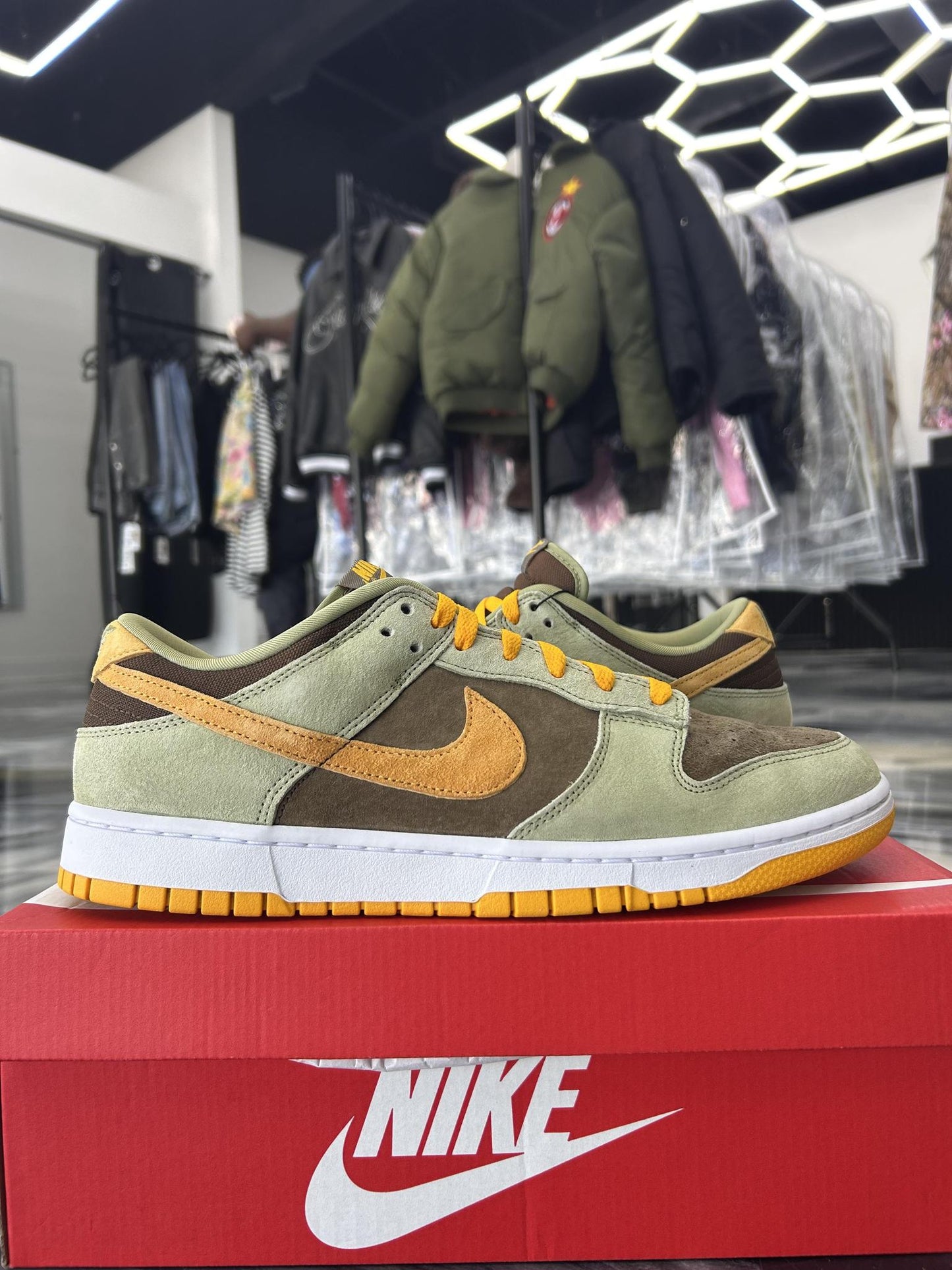 Nike Dunk Low "Dusty Cactus" Used Size 12