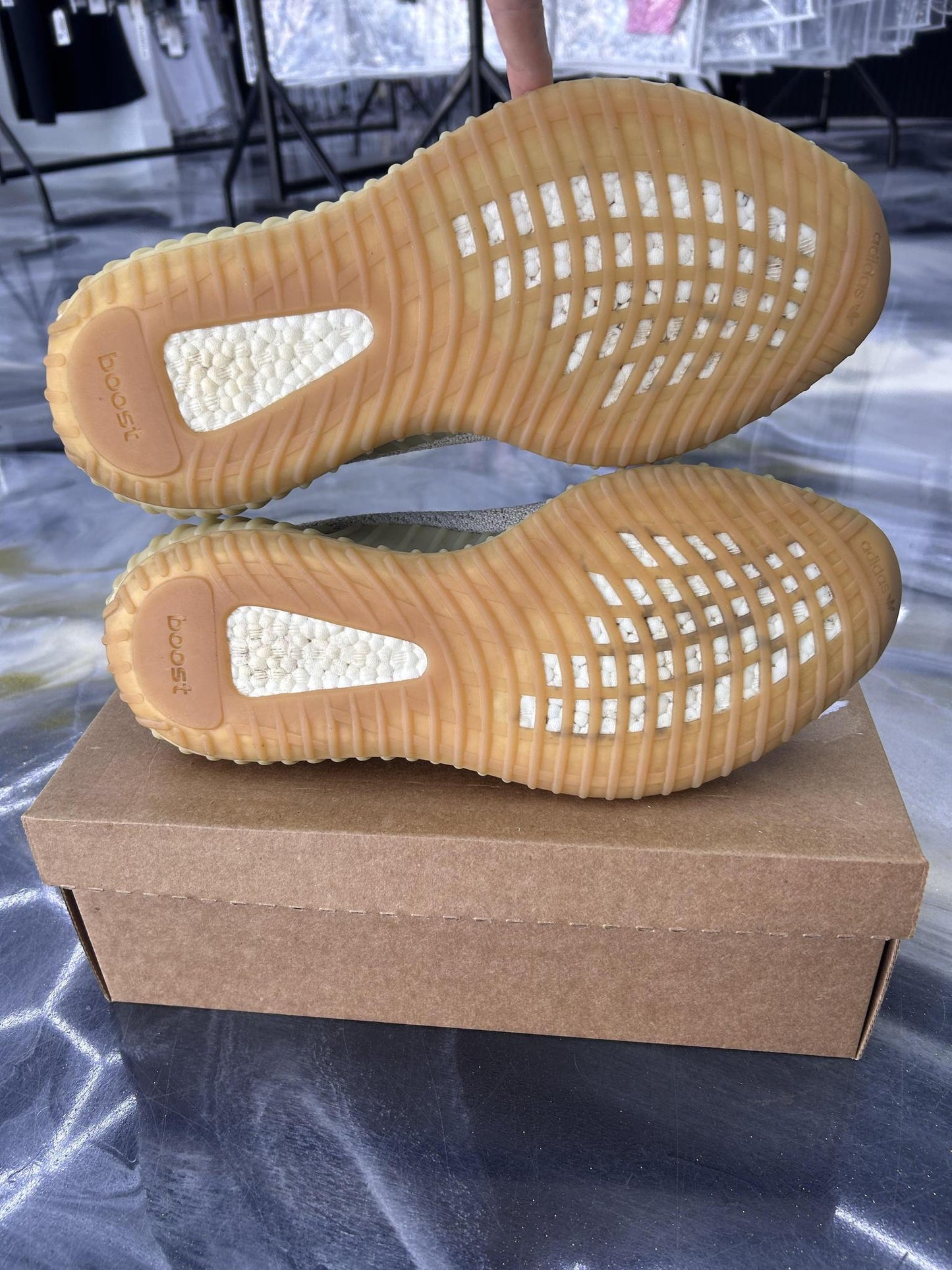 Adidas Yeezy 350 "Sesame" Used Size 12
