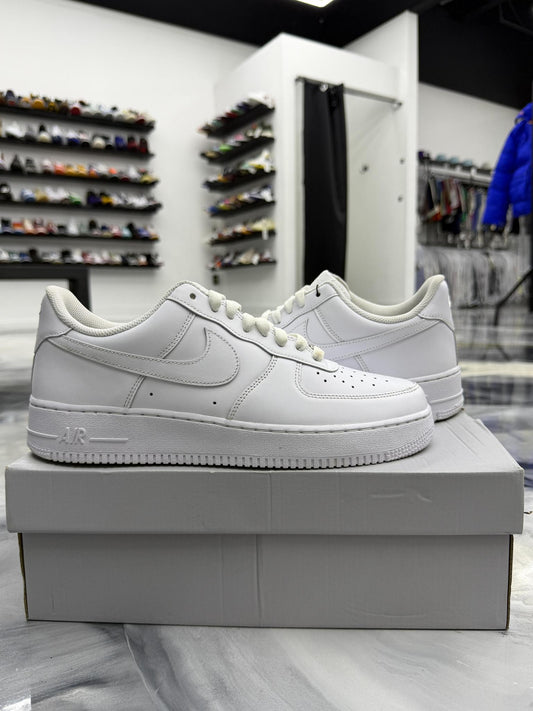 Nike Air Force 1 White Used Size 10