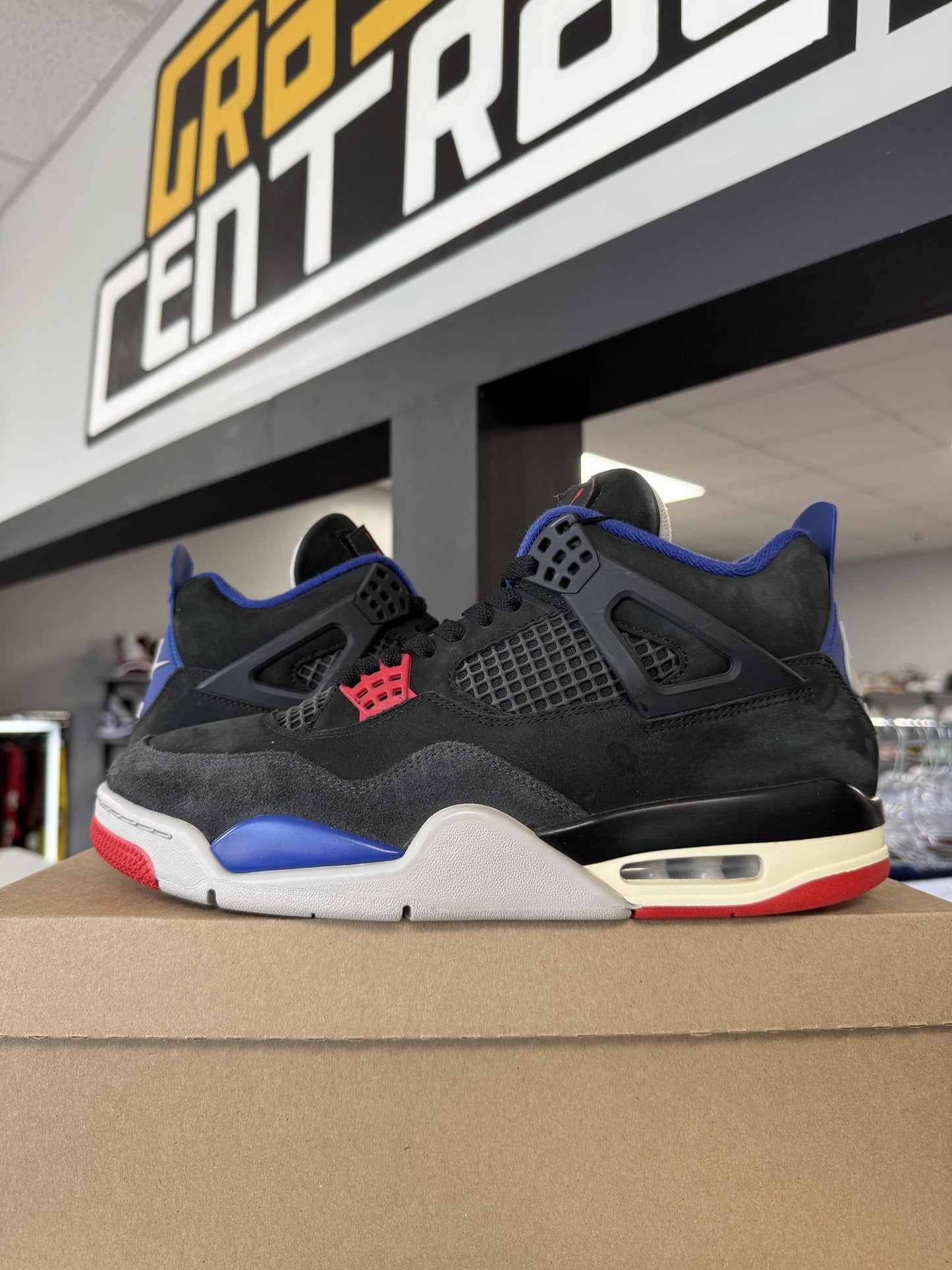 Jordan 4 "Rare Air" Used Size 11