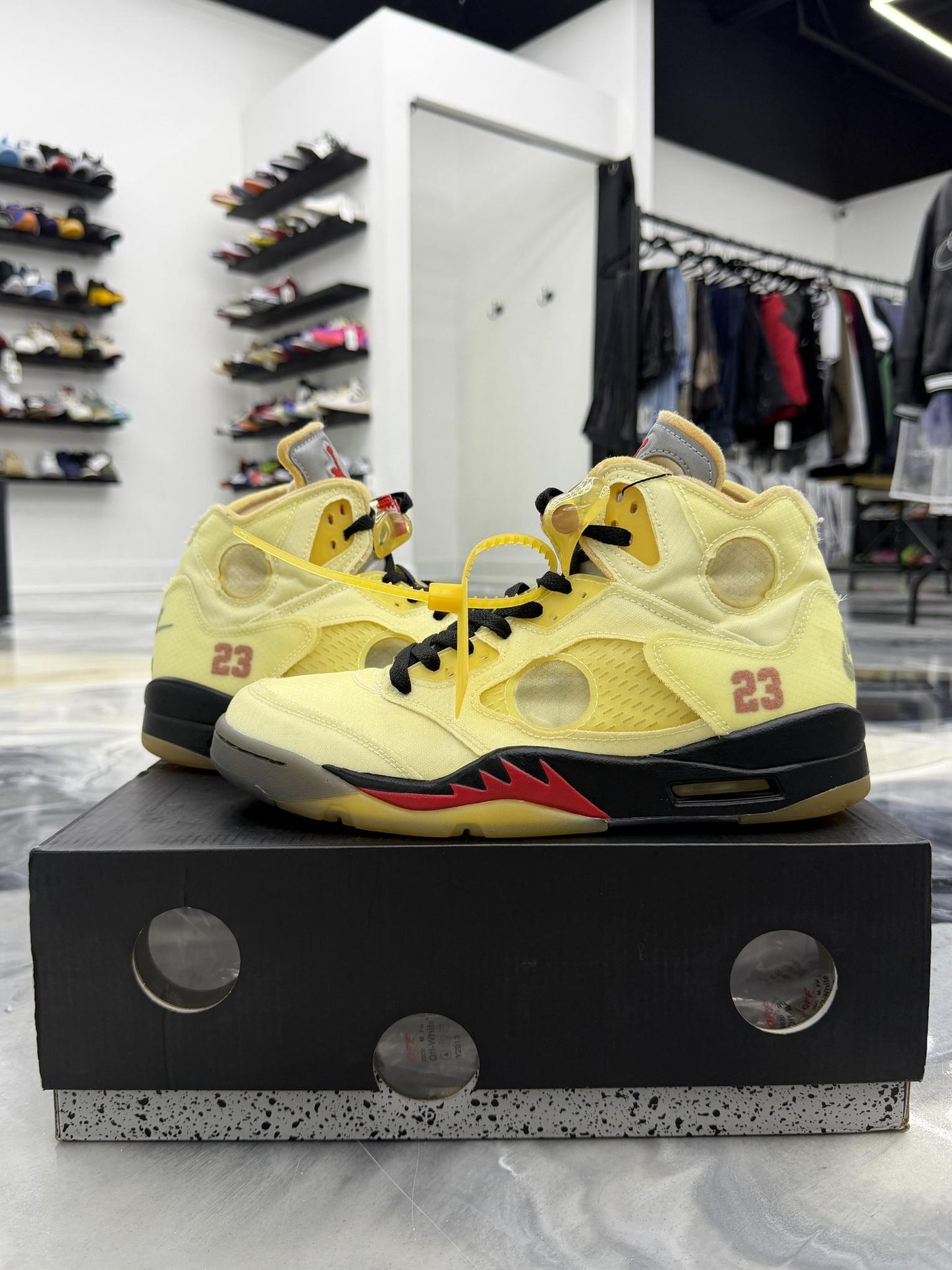 Jordan 5 Off White "Sail" Used Size 9.5