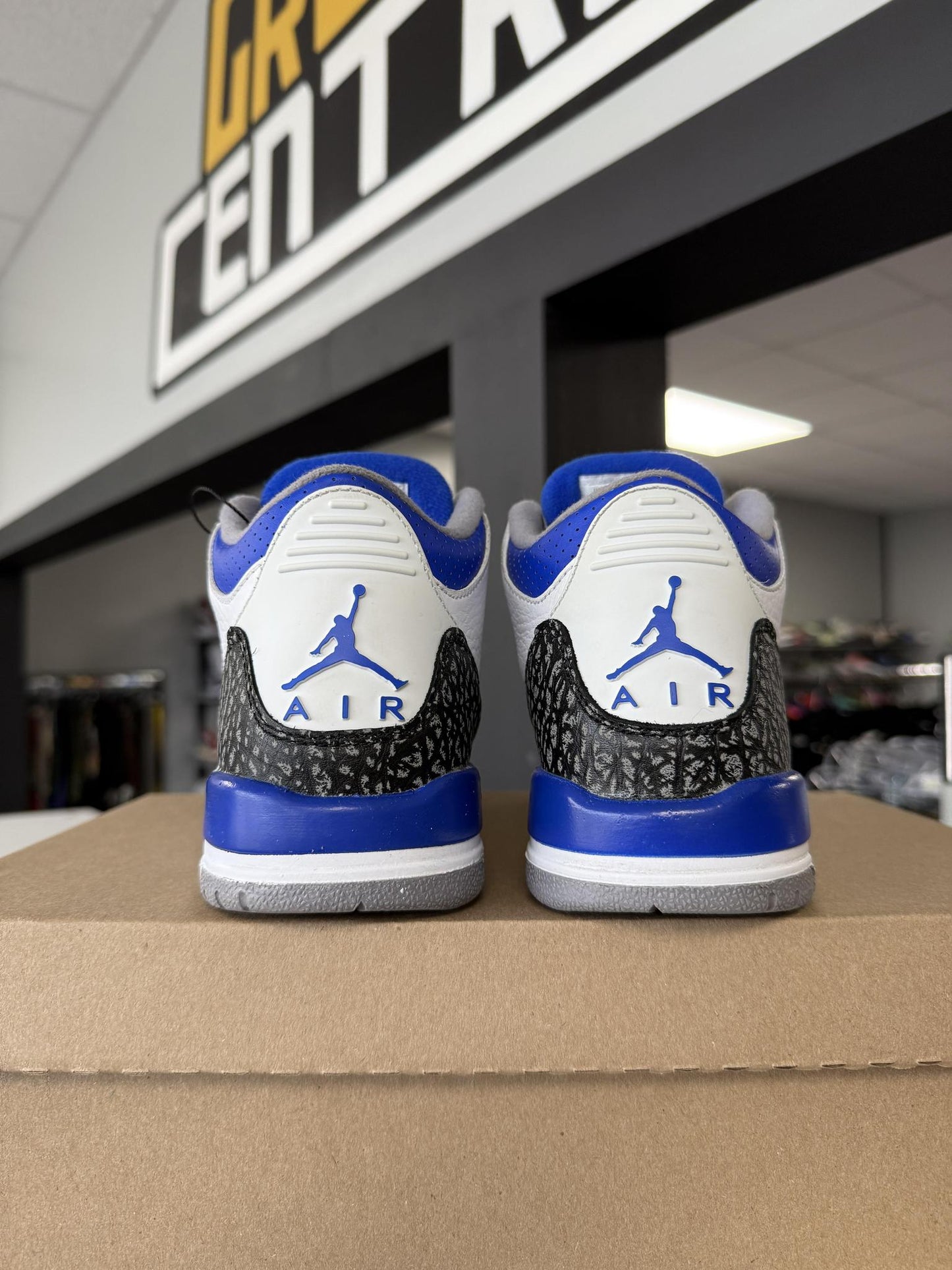 Jordan 3 "Racer Blue" Used Size 6Y/7.5W