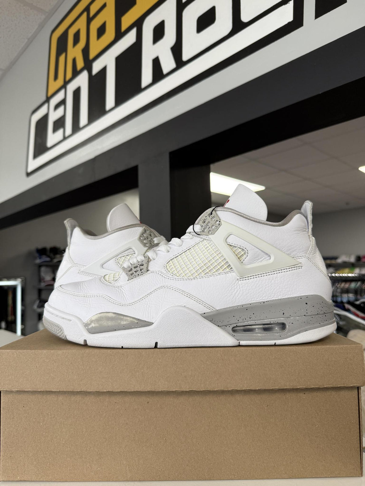 Jordan 4 "White Oreo" Used Size 13
