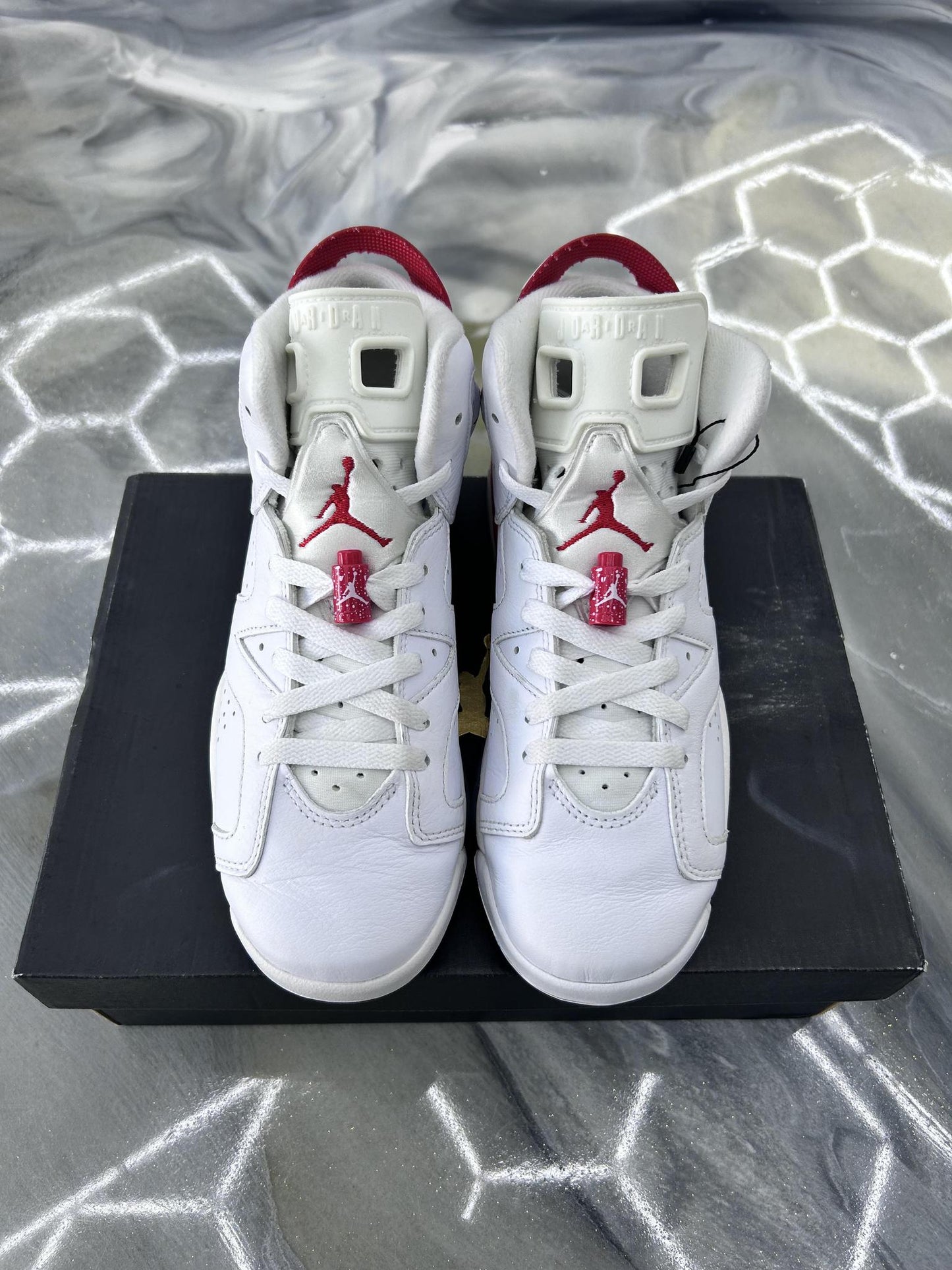 Jordan 6 "Red Oreo" Used Size 6.5Y/8W