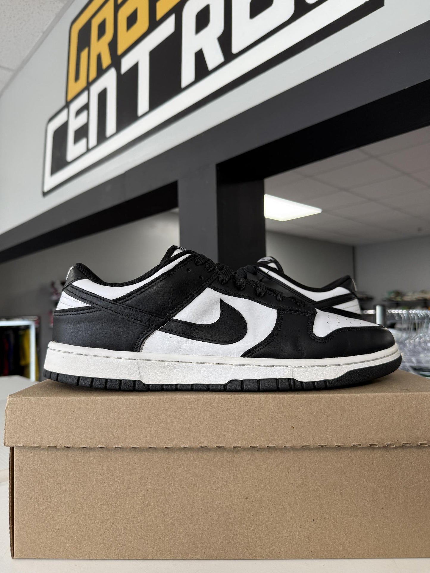 Dunk Low "Panda" Used Size 13