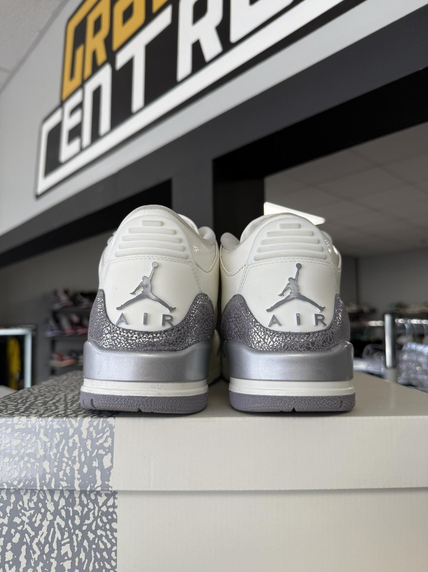 Jordan 3 "Sail Cement" Used Size 9.5