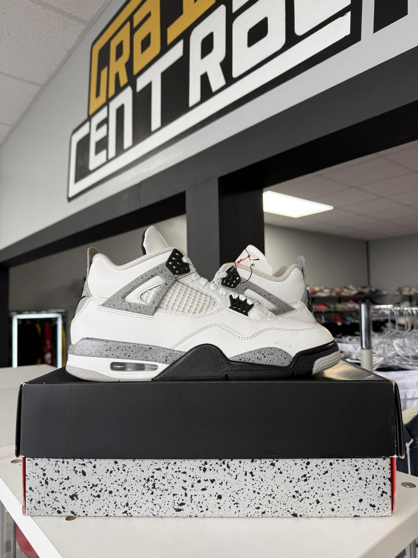 Jordan 4 "White Cement" Used Size 11