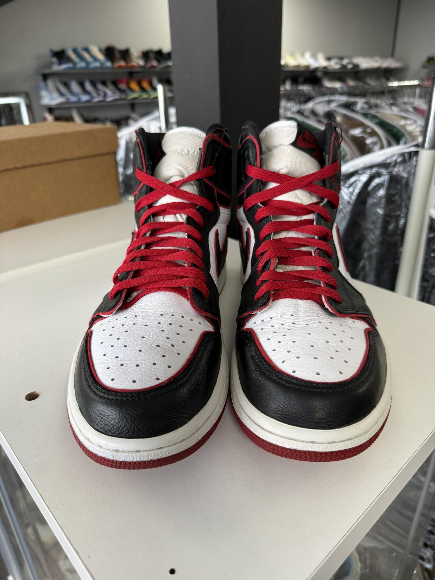 Jordan 1 "Bloodline" Used Size 13