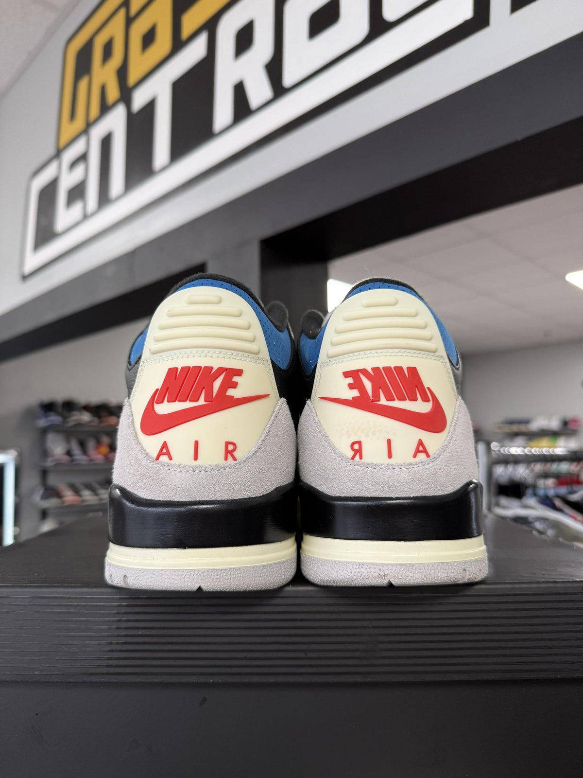Jordan 3 "Rare Air" Used Size 13