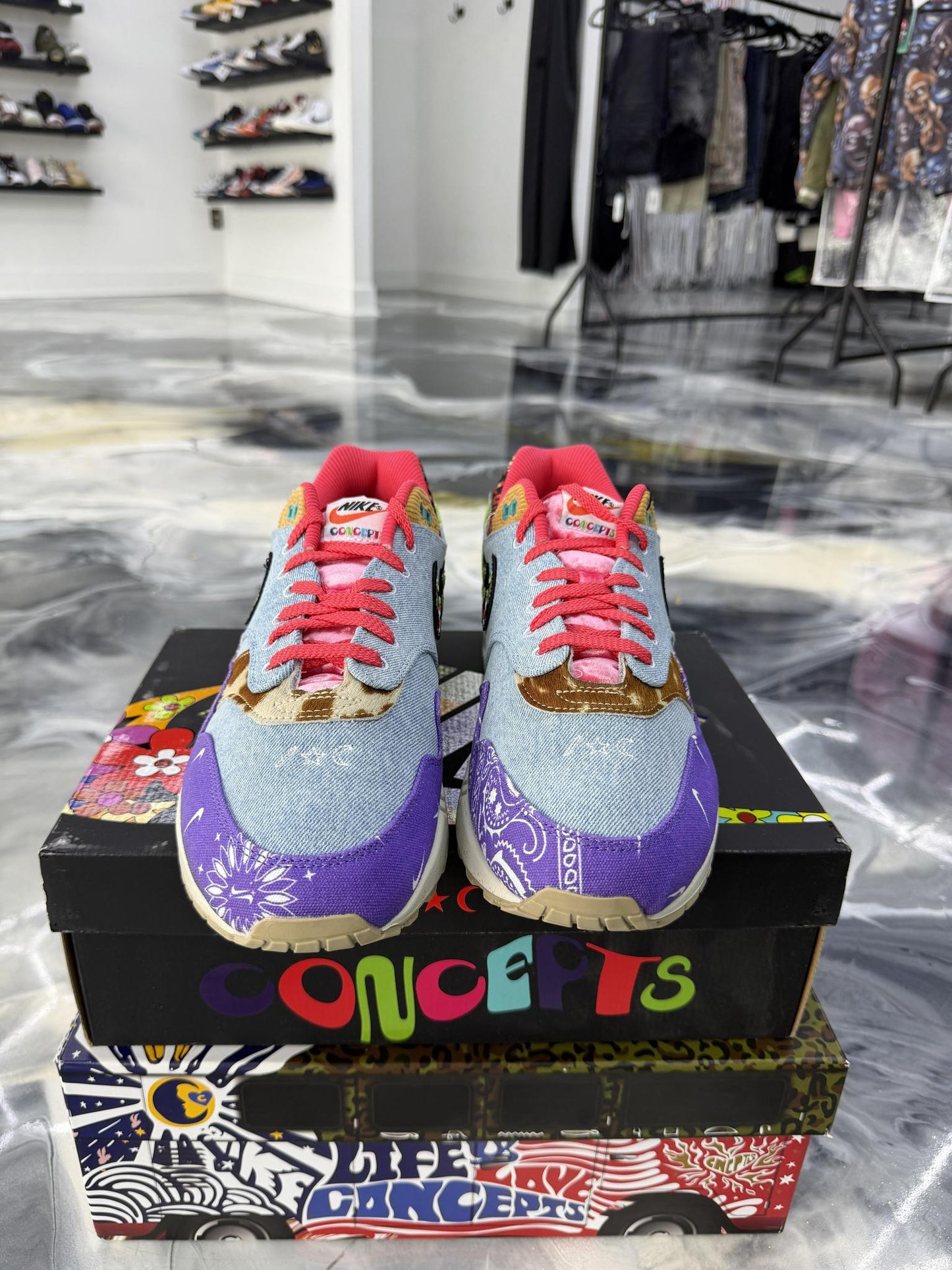 Nike Air Max 1 Concepts Far Out Used Size 15
