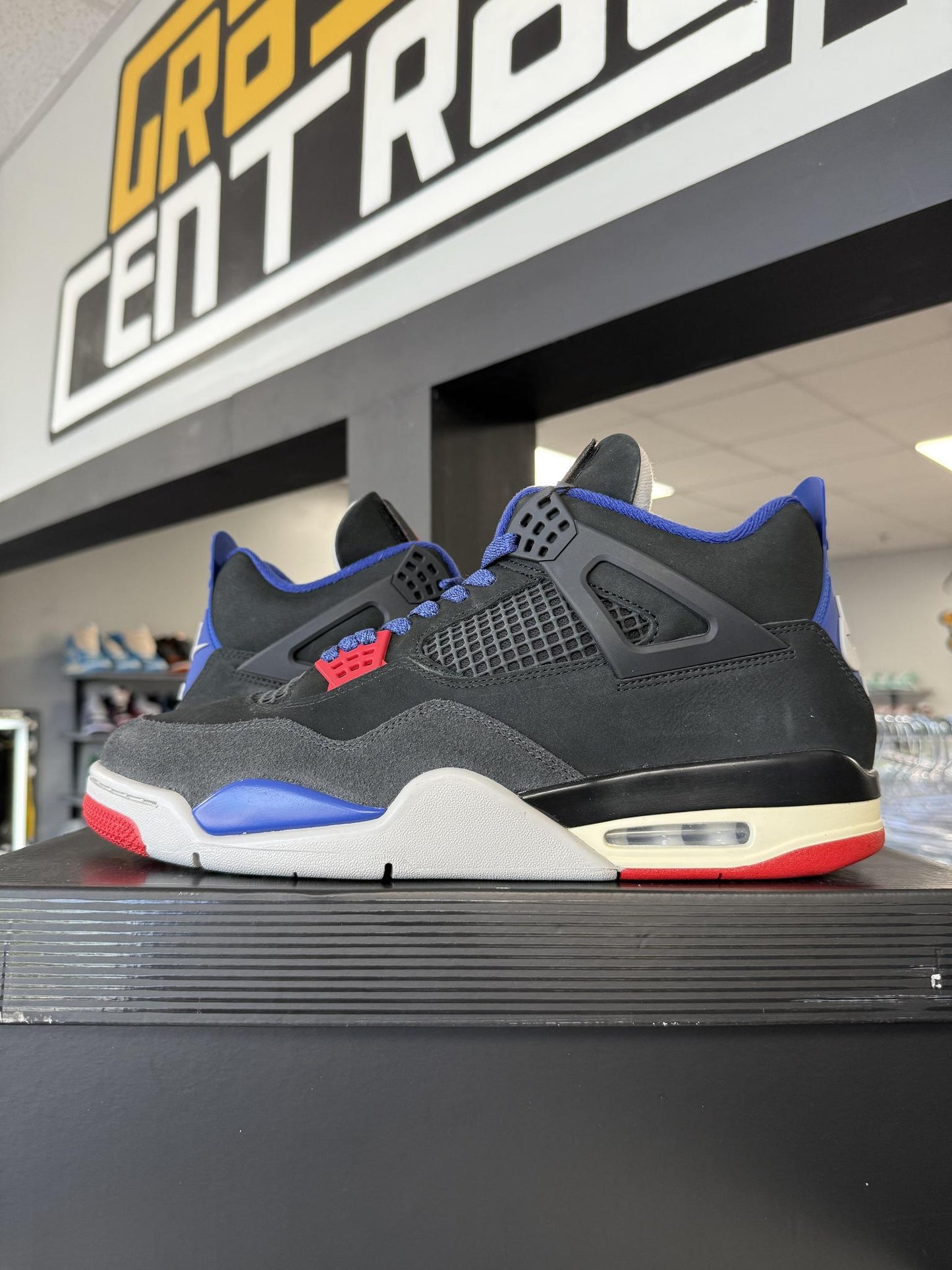 Jordan 4 "Rare Air" Used Size 13