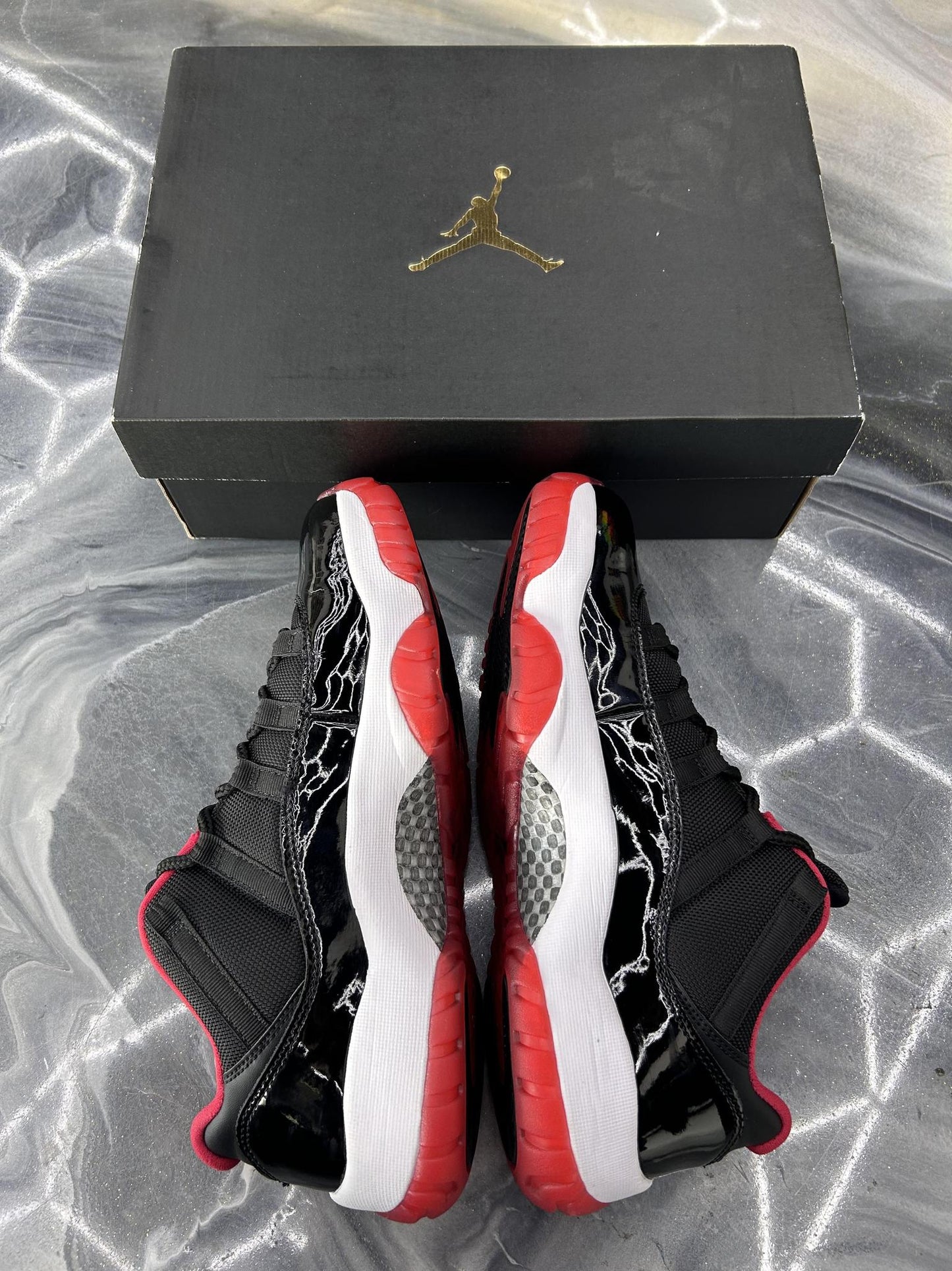 Jordan 11 "Bred" Low Used Size 9