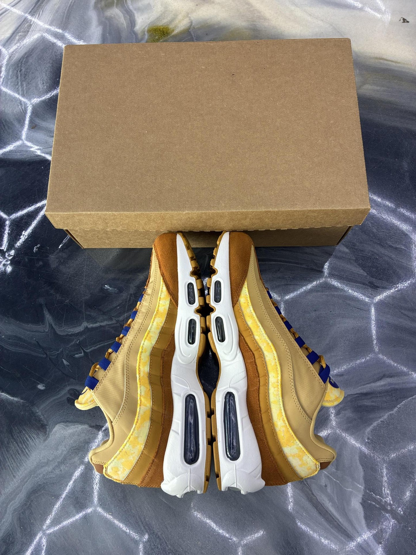 Nike Air Max 95 "Twine" Used Size 9