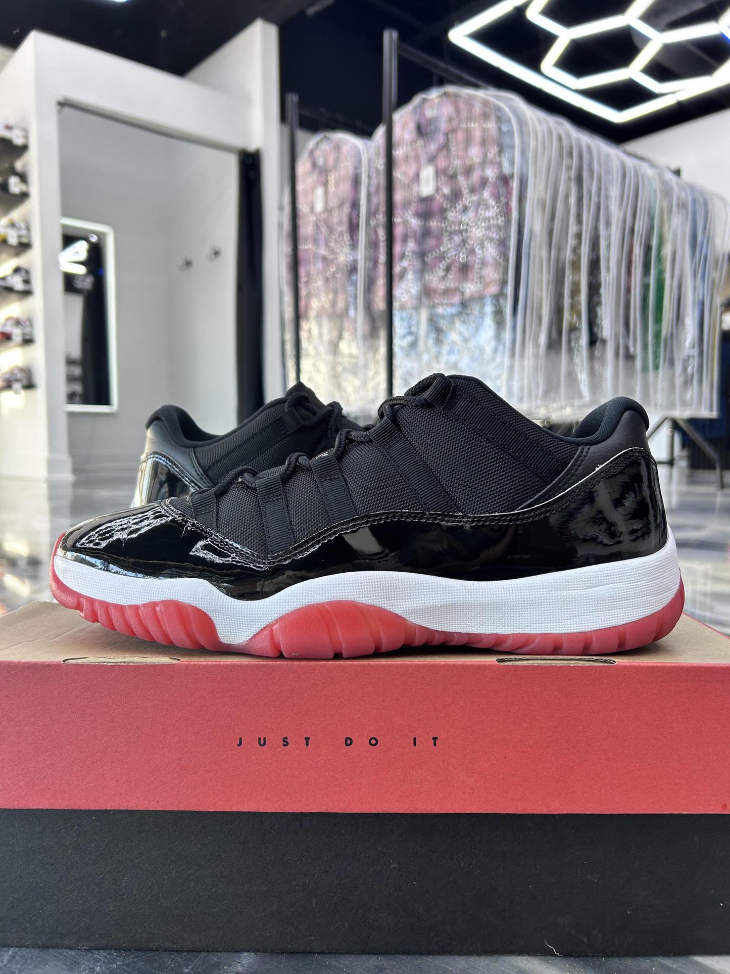 Jordan 11 Low "Bred" Used Size 12