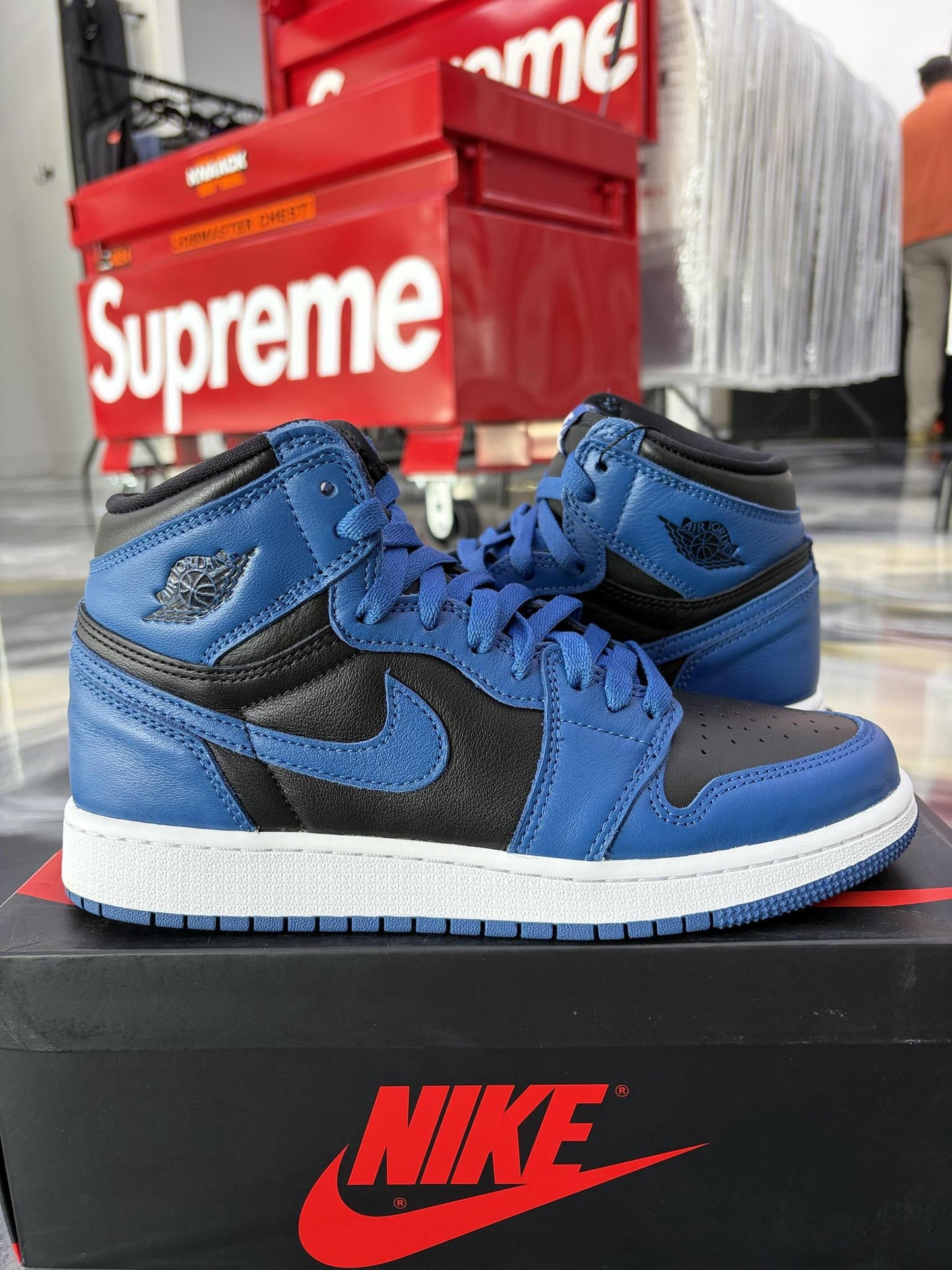 Jordan 1 "Dark Marina Blue" Size 7Y/8.5W