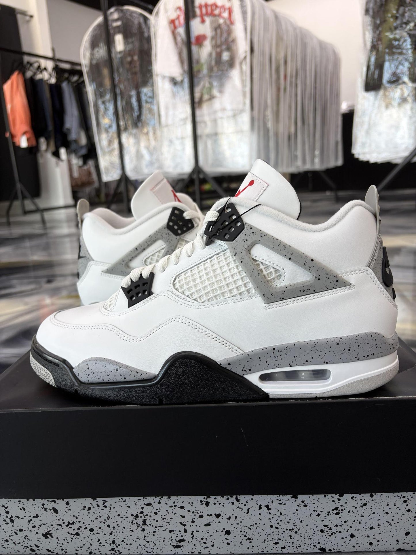 Jordan 4 "White Cement" Used Size 10.5