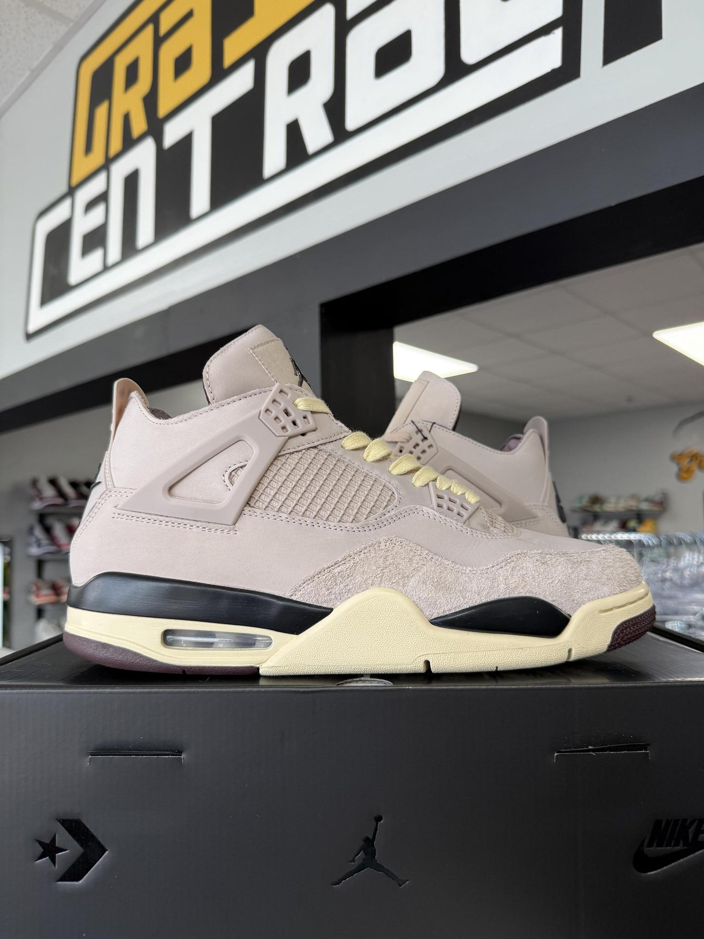 Jordan 4 A Ma Maniere "While You Were Sleeping" Used Size 12