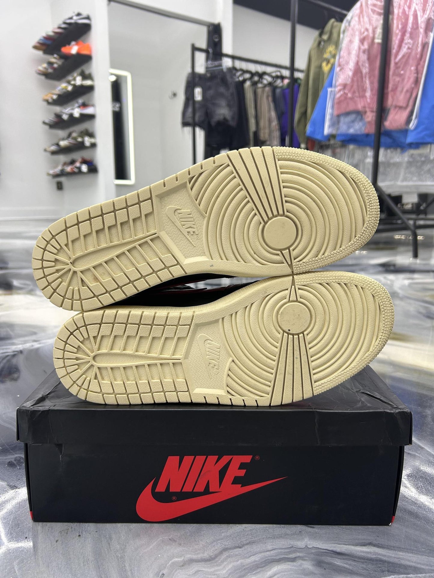 Jordan 1 "Couture" Used Size 12