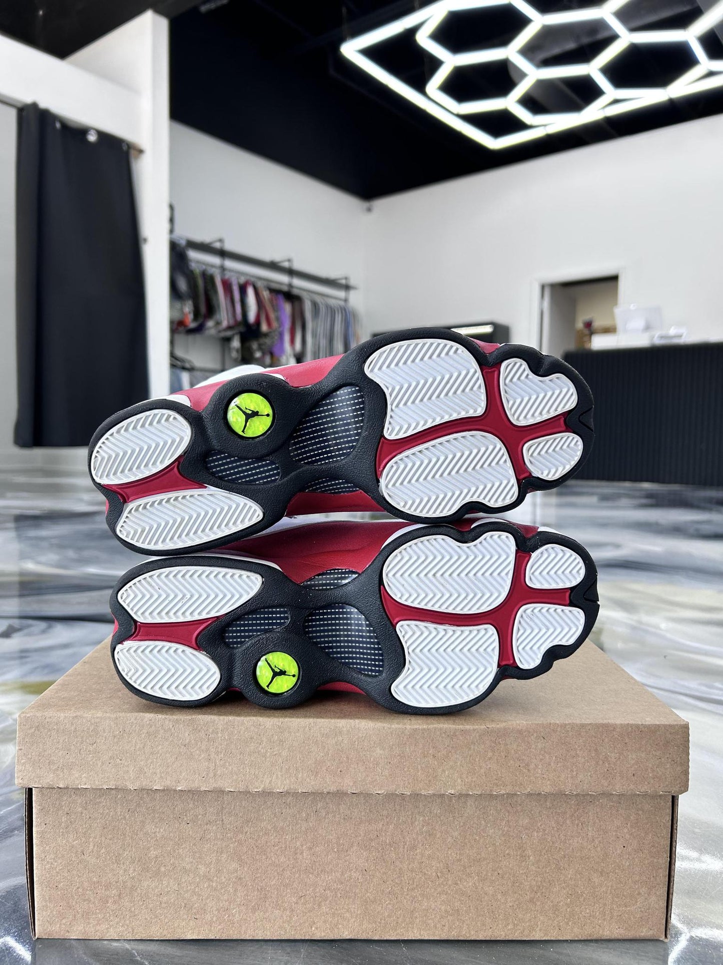 Jordan 13 "Grey Toe" Used Size 7Y/8.5W