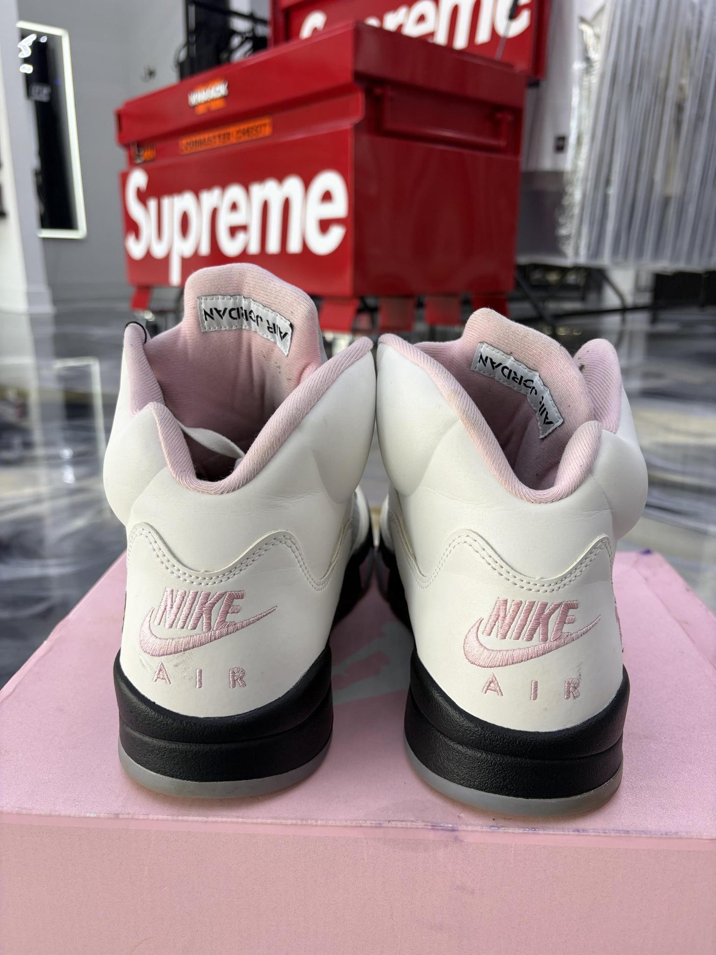 Jordan 5 "Medium Soft Pink" Used Size 11.5