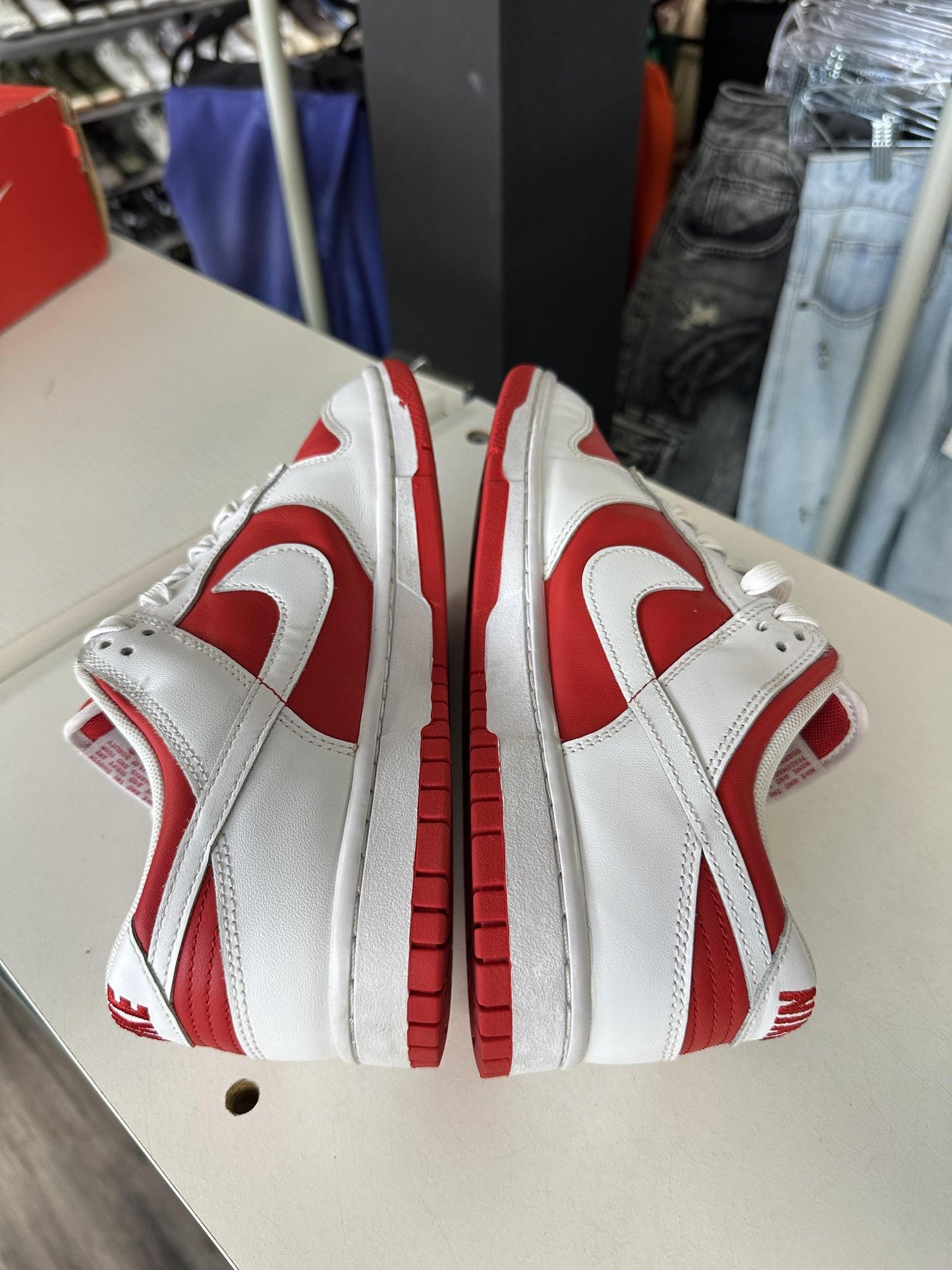 Nike Dunk Low "University Red" Size 8.5