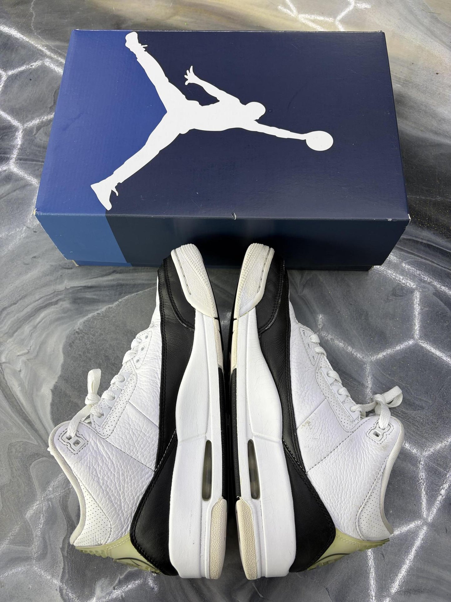 Jordan 3 Fragment Used Size 9