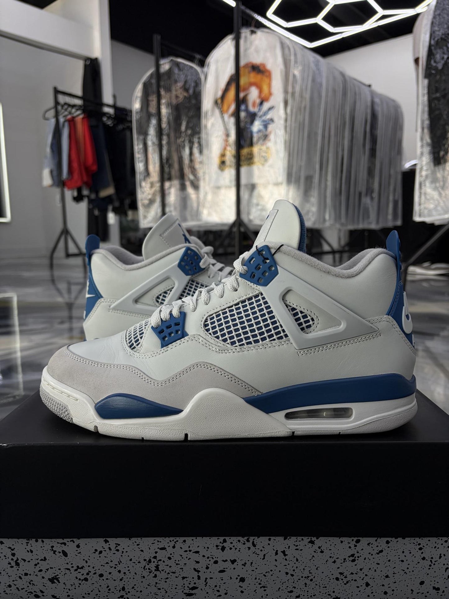 Jordan 4 "Military Blue" Used Size 11