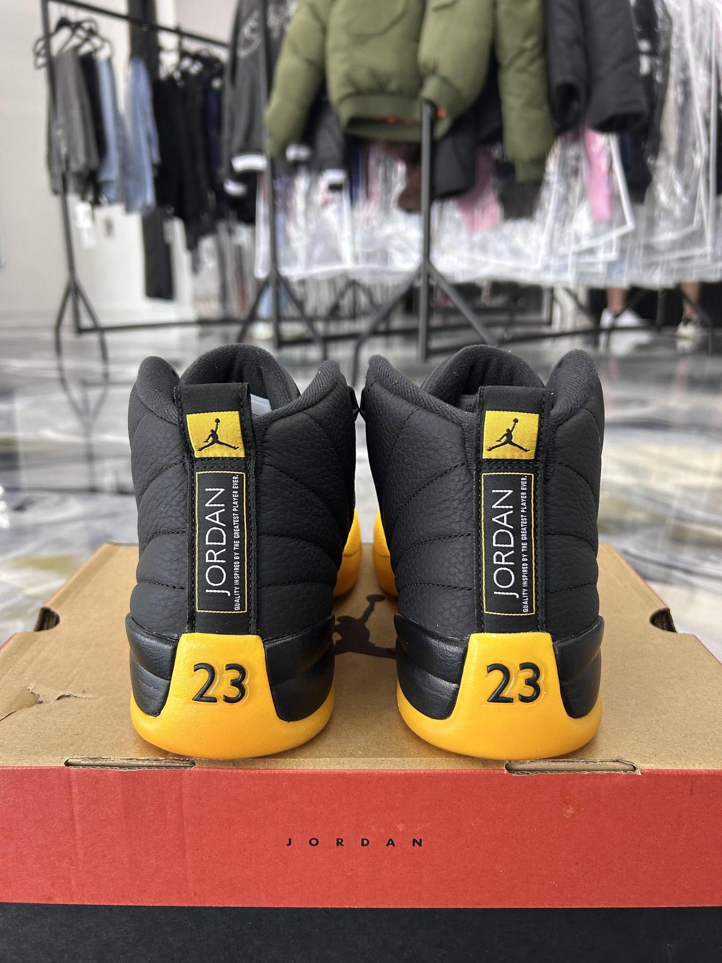 Jordan 12 "University Gold" Used Size 10