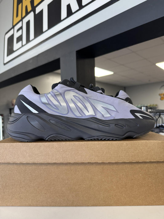 Yeezy 700 MNVN "Geode" Used Size 14