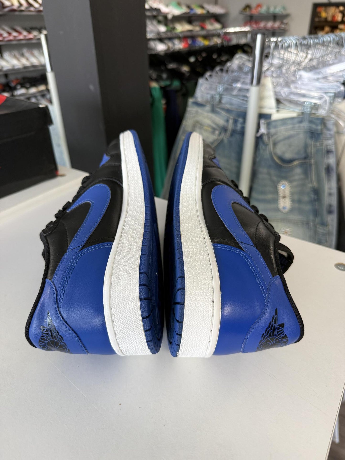 Jordan 1 Low "Royal" Used Size 9