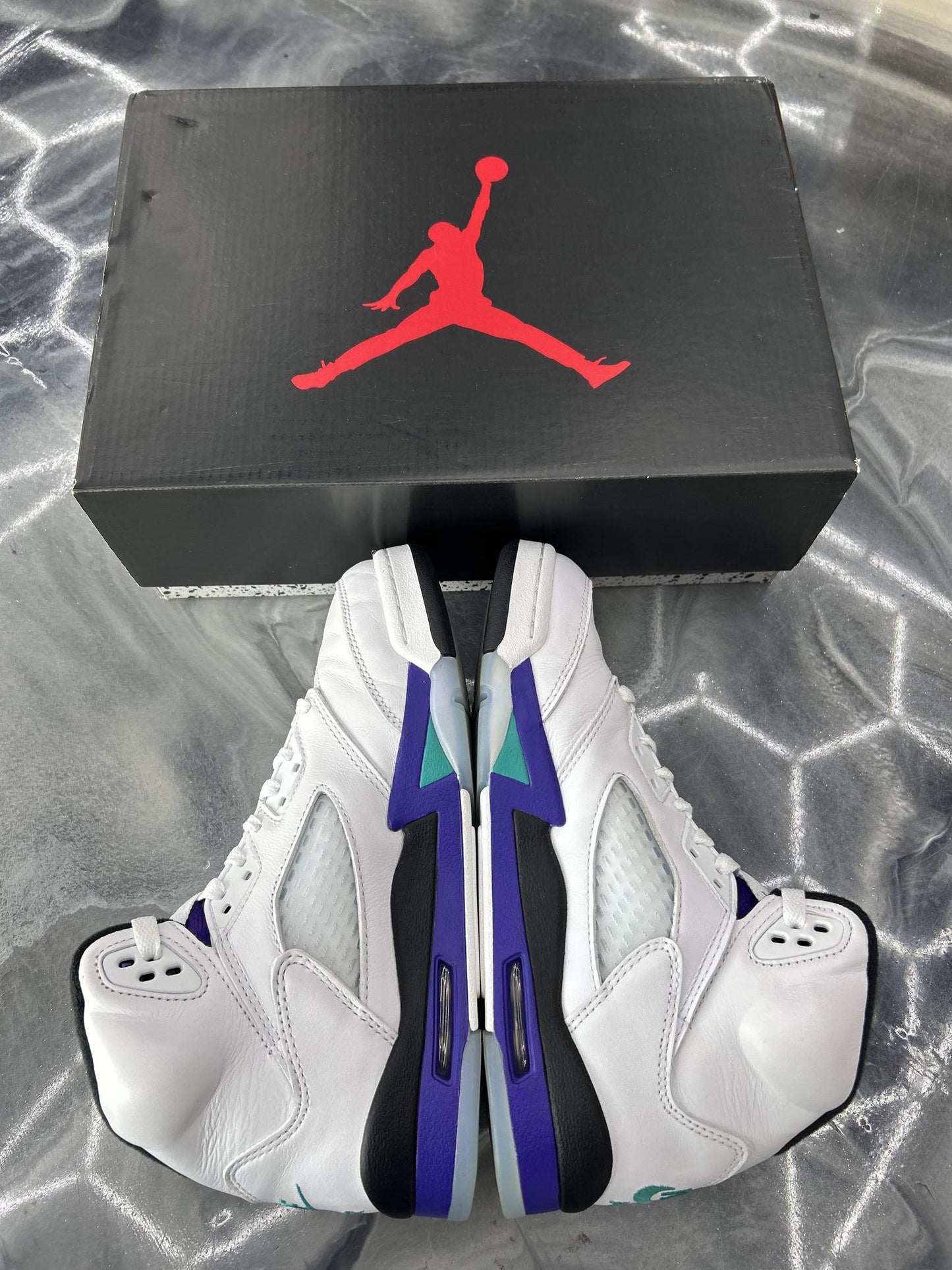 Jordan 5 "Grape" Used Size 6Y/7.5W