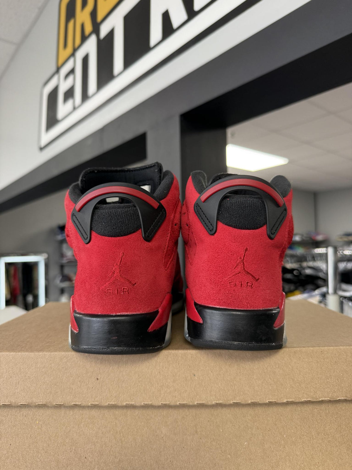 Jordan 6 "Toro" Used Size 6.5Y/8W