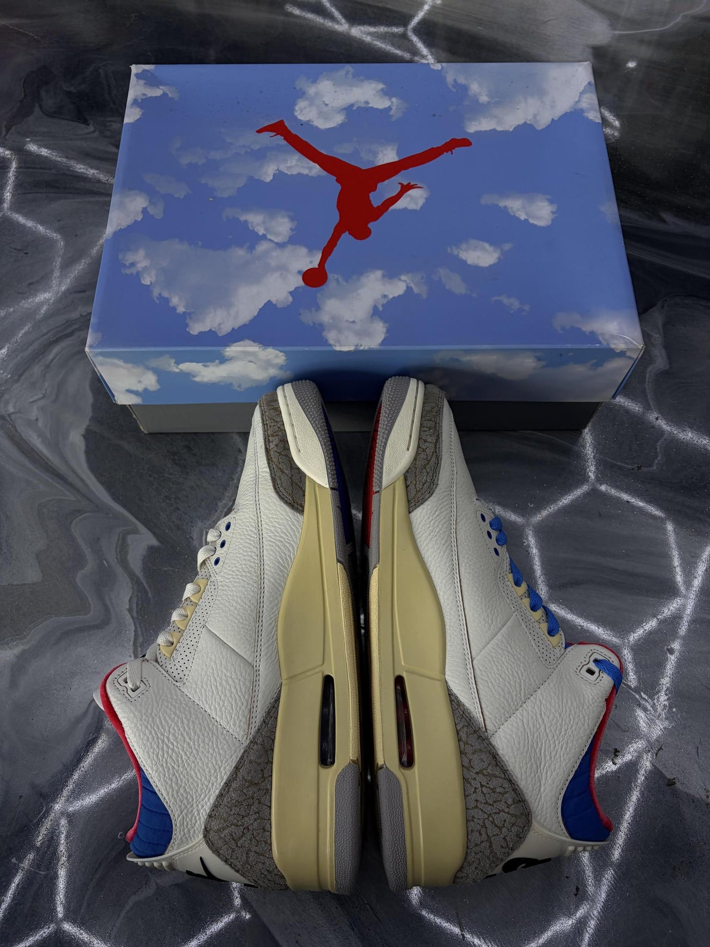 Jordan 3 "Seoul" Used Size 12