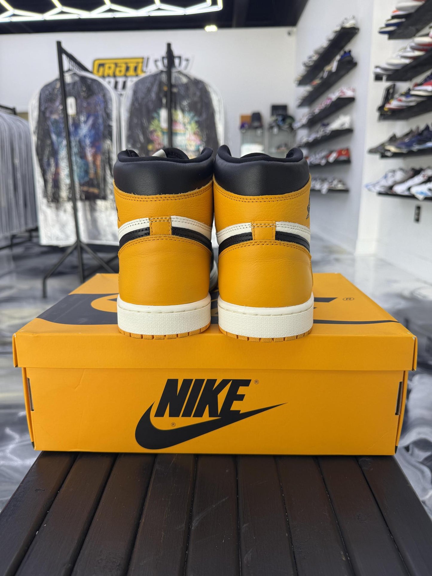 Jordan 1 "Taxi" Used Size 11