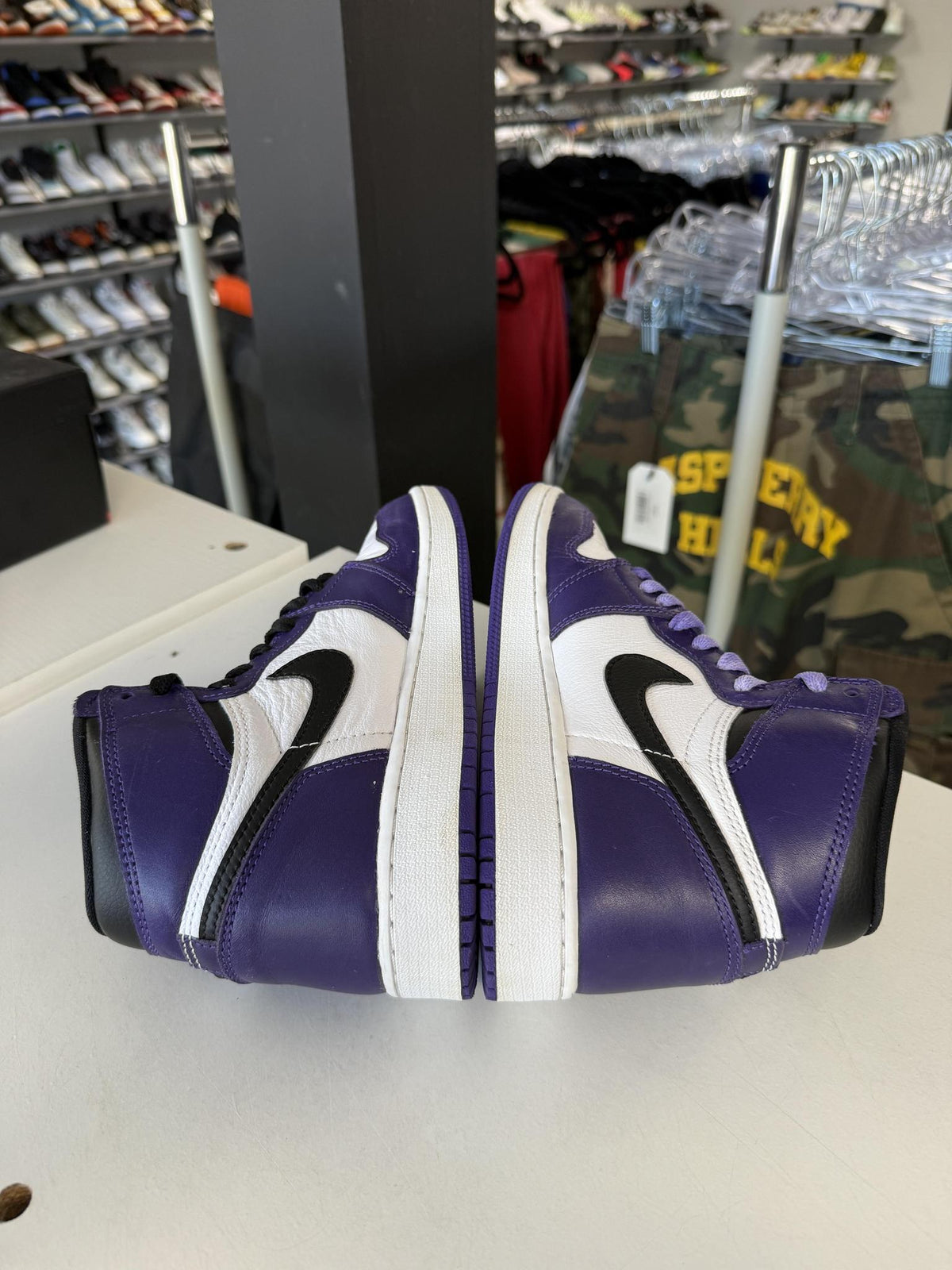 Jordan 1 "Court Purple 2.0" Used Size 5Y/6.5W