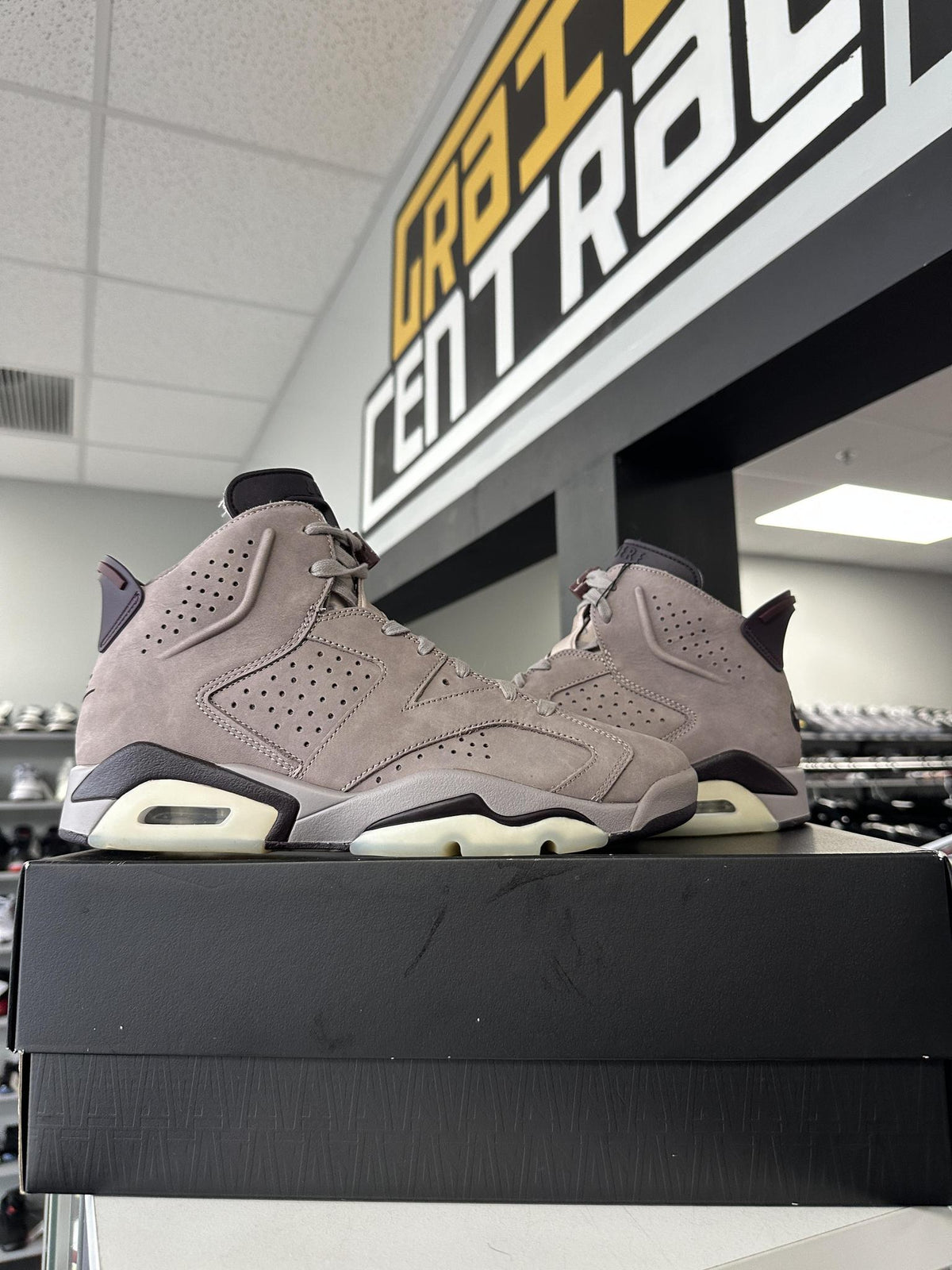 Jordan 6 "A Ma Maniere" Used Size 10