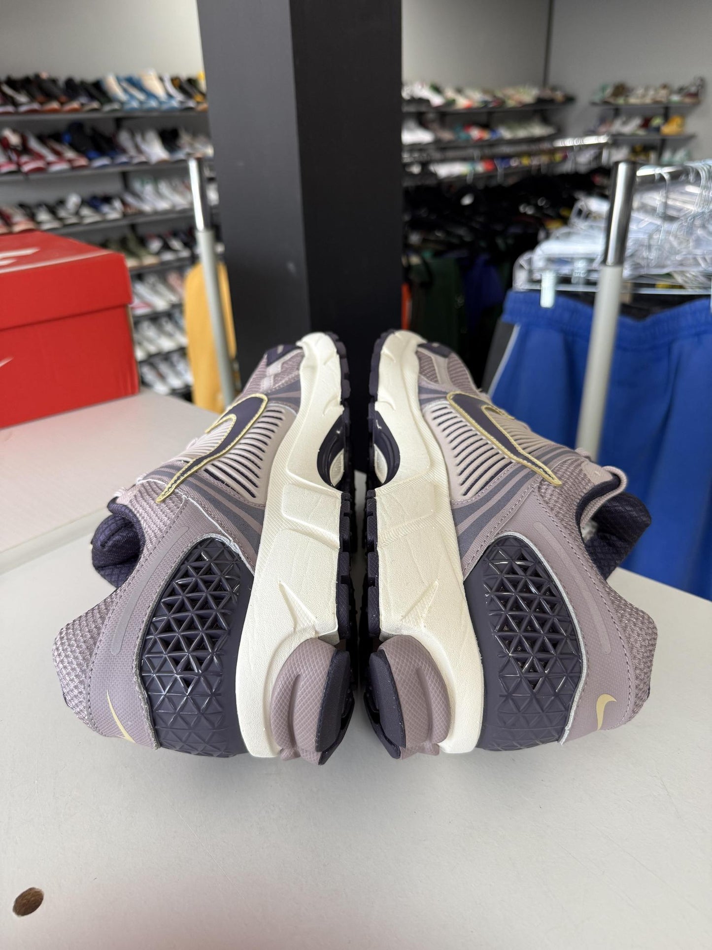 Nike Vomero 5 "Platinum Violet" Used Size 13