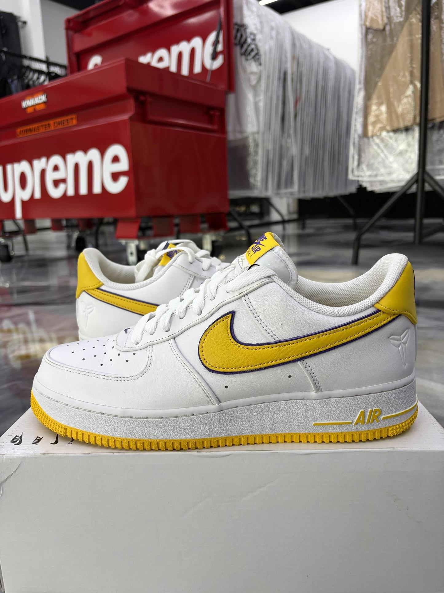 Nike Air Force 1 Low Kobe Used Size 11