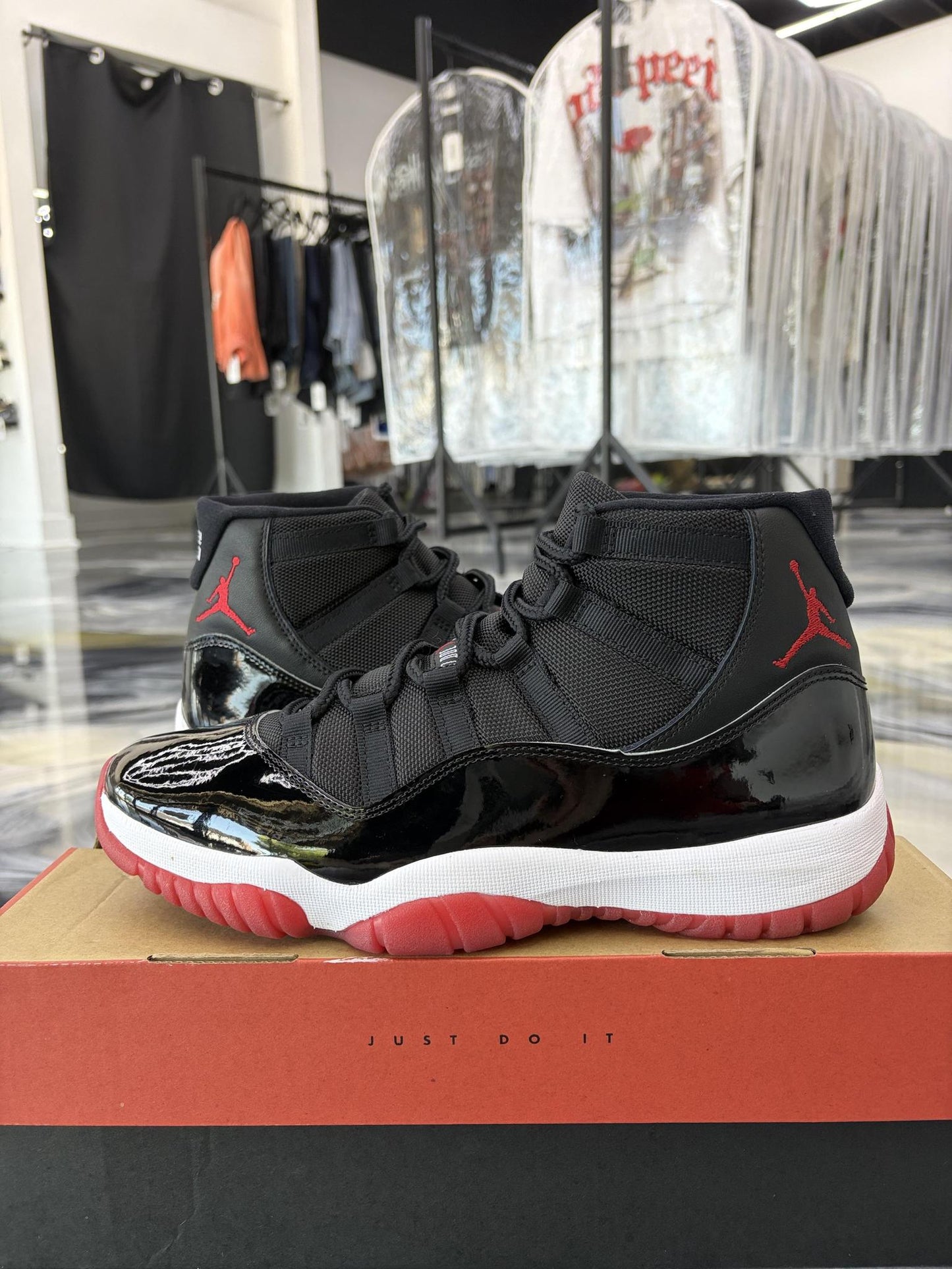 Jordan 11 "Bred" Used Size 10