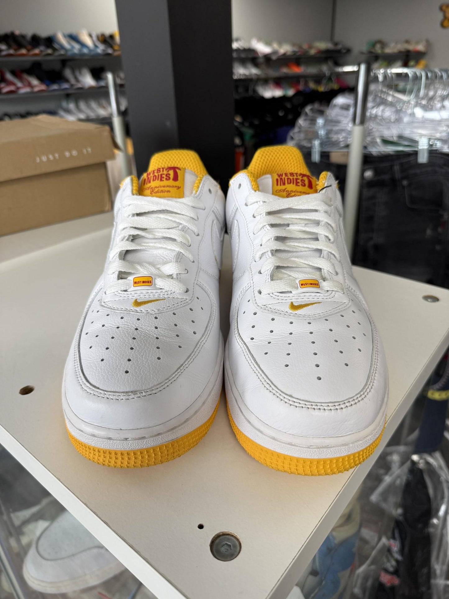 Nike Air Force One Low "West Indies" Used Size 11