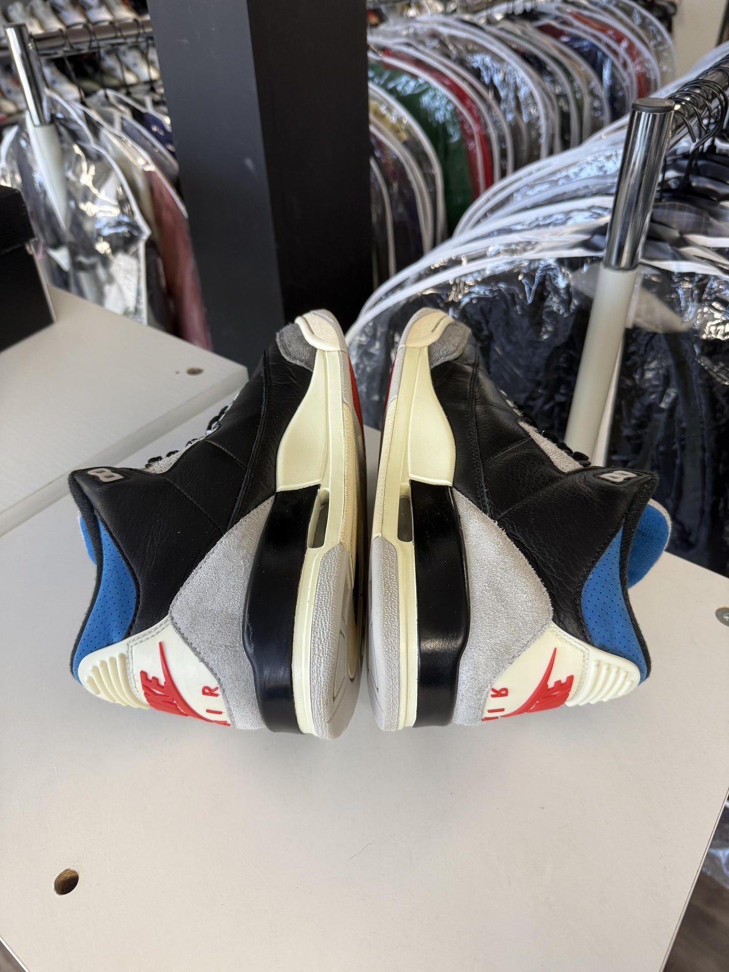 Jordan 3 "Rare Air" Used Size 8.5