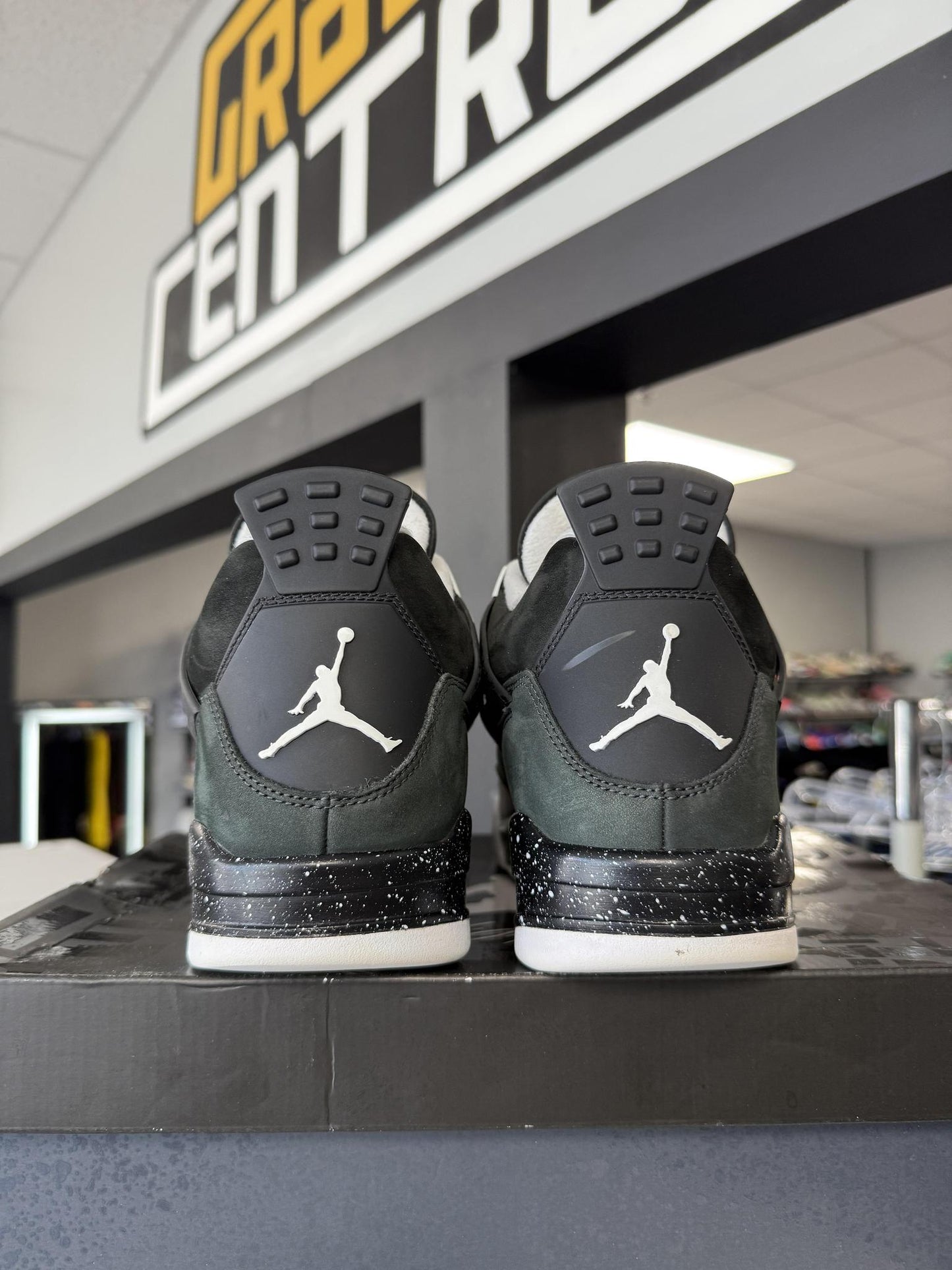 Jordan 4 "Fear" Used Size 11