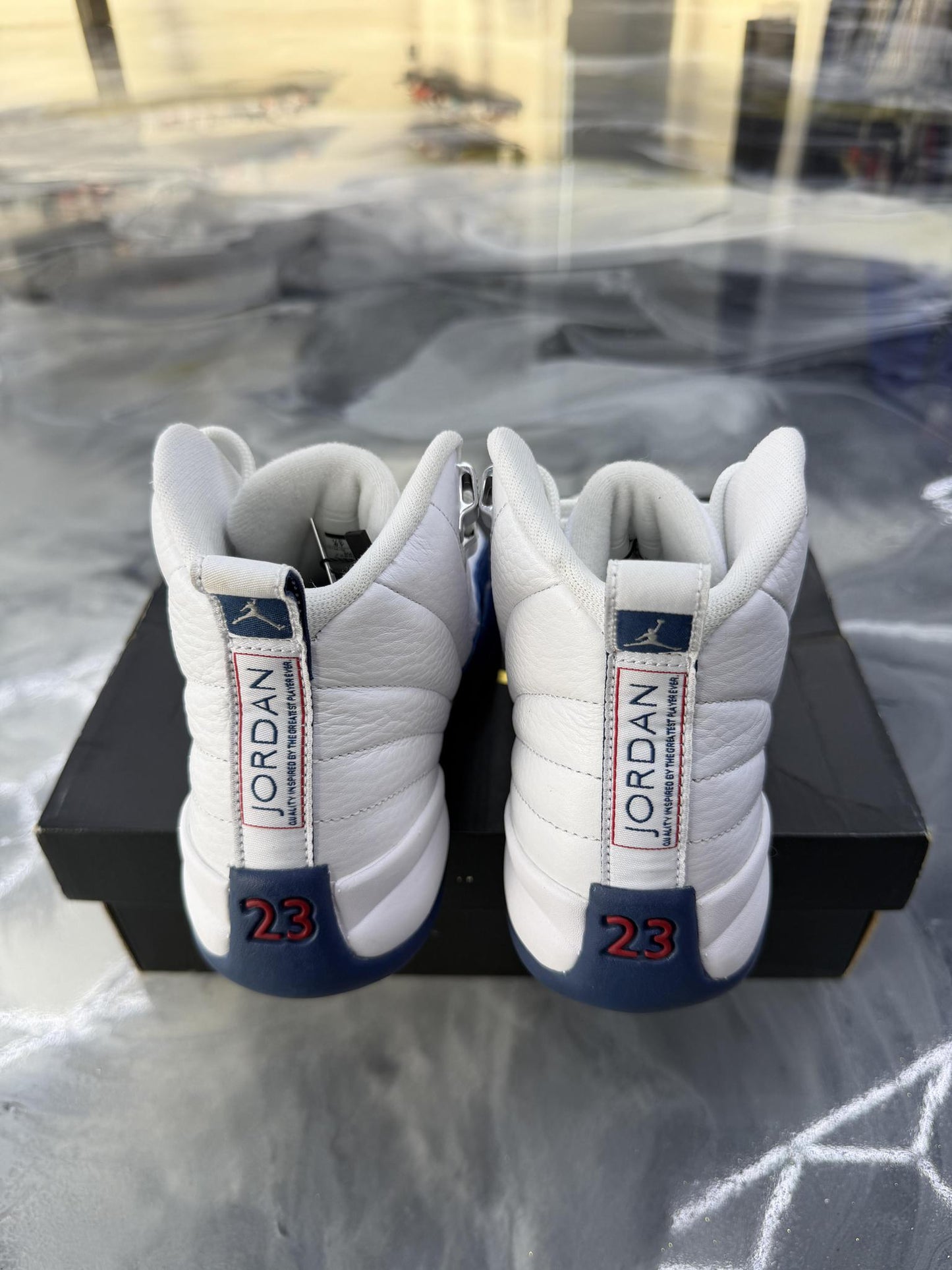 Jordan 12 French Blue Used Size 6Y/7.5W