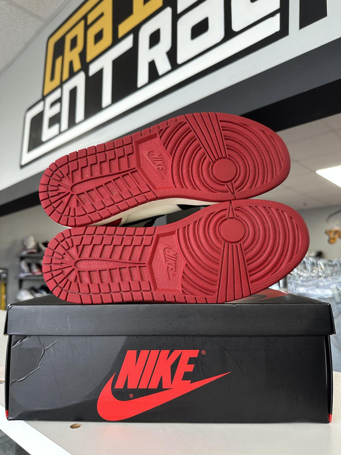 Jordan 1 "Bred Toe" Size 9.5