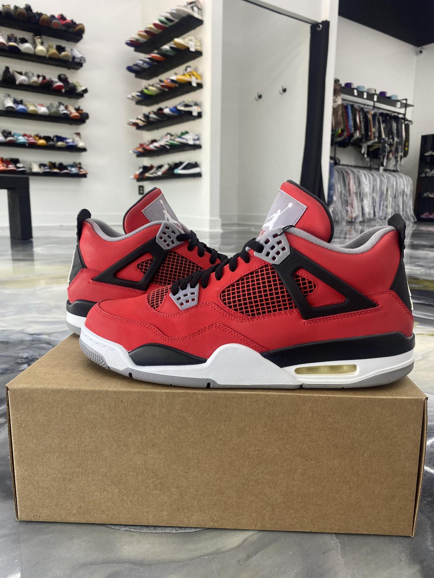 Jordan 4 "Toro" Used Size 12