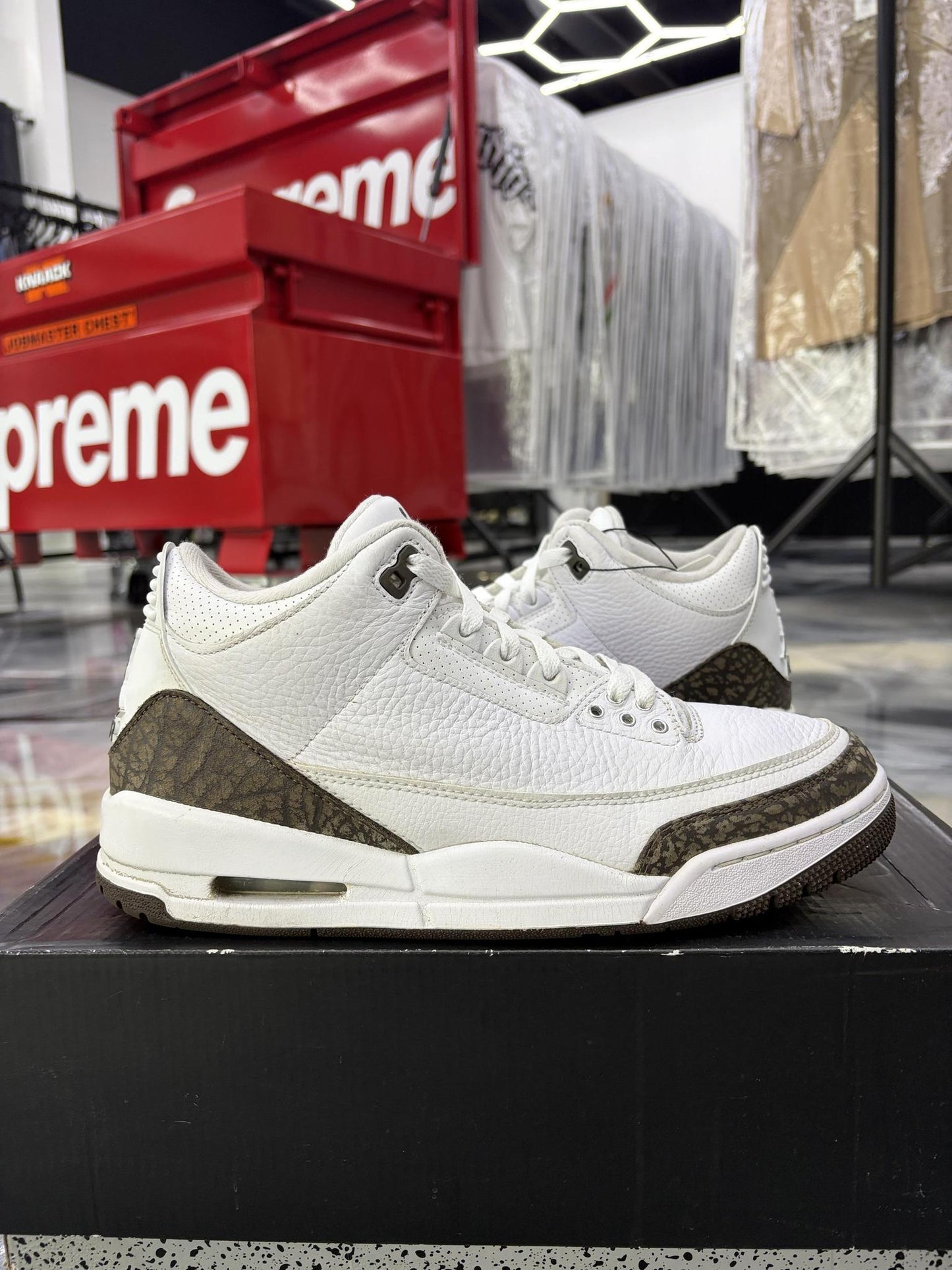 Jordan 3 "Mocha" Used Size 10